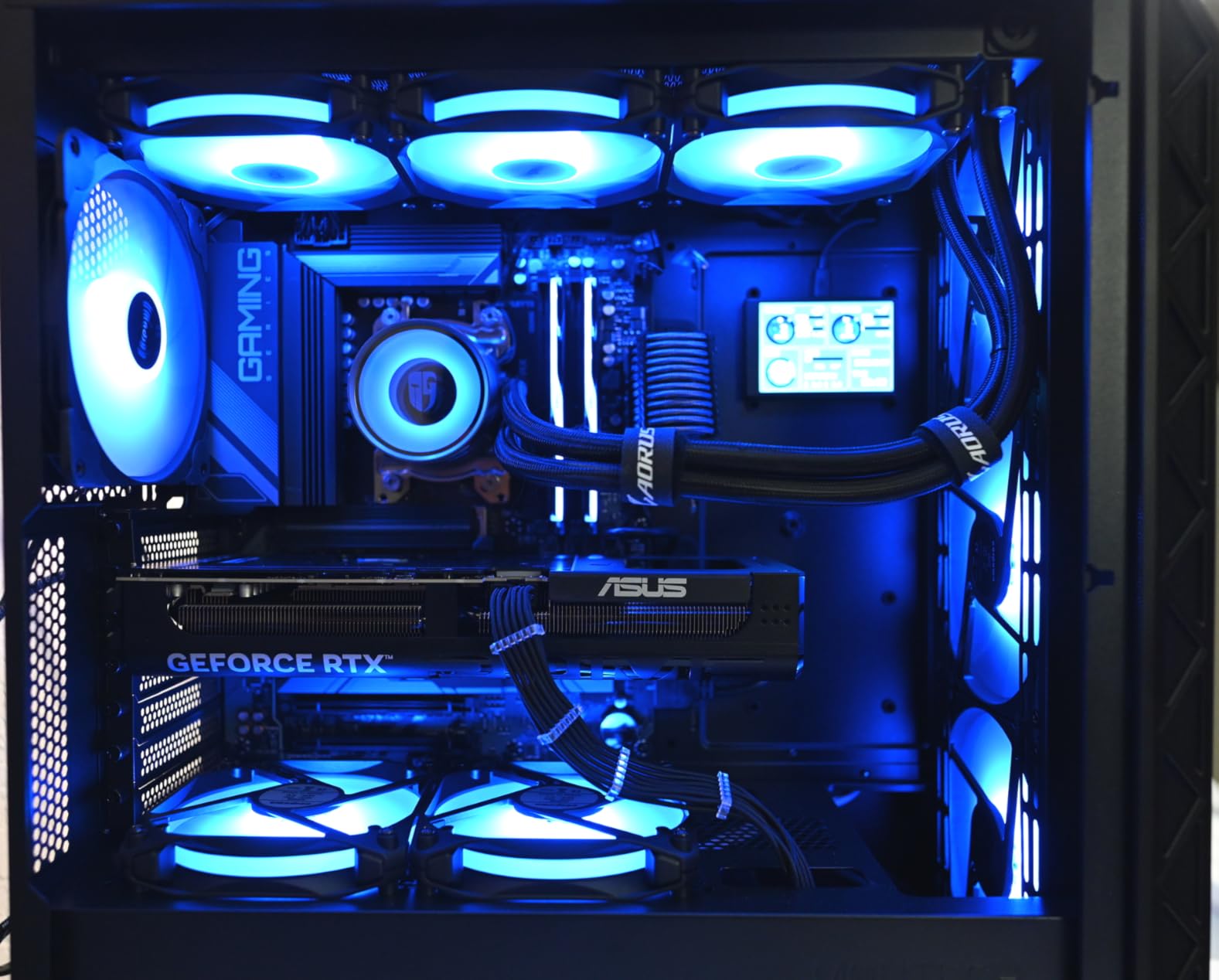 3.5 Inch IPS USB Mini Screen No Installation AIDA64 Pc Case Screen Computer Temp Monitor PC Temperature Display with Stand, USB Cable, Manual customer photo 1