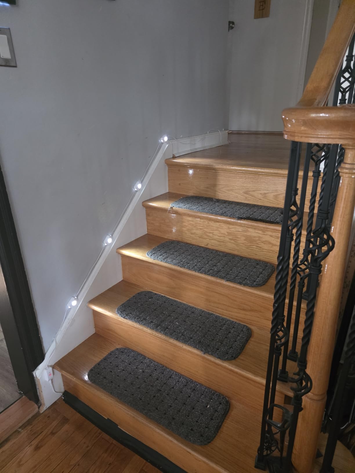 Upgraded Smart Stair Lights Motion Sensor Indoor, Plug-in Stairway Lights Indoor Hallway Baseboard Lighting with Cascading Effect, Dimmable, 3000K-6000K (16 Stairs) customer photo 1