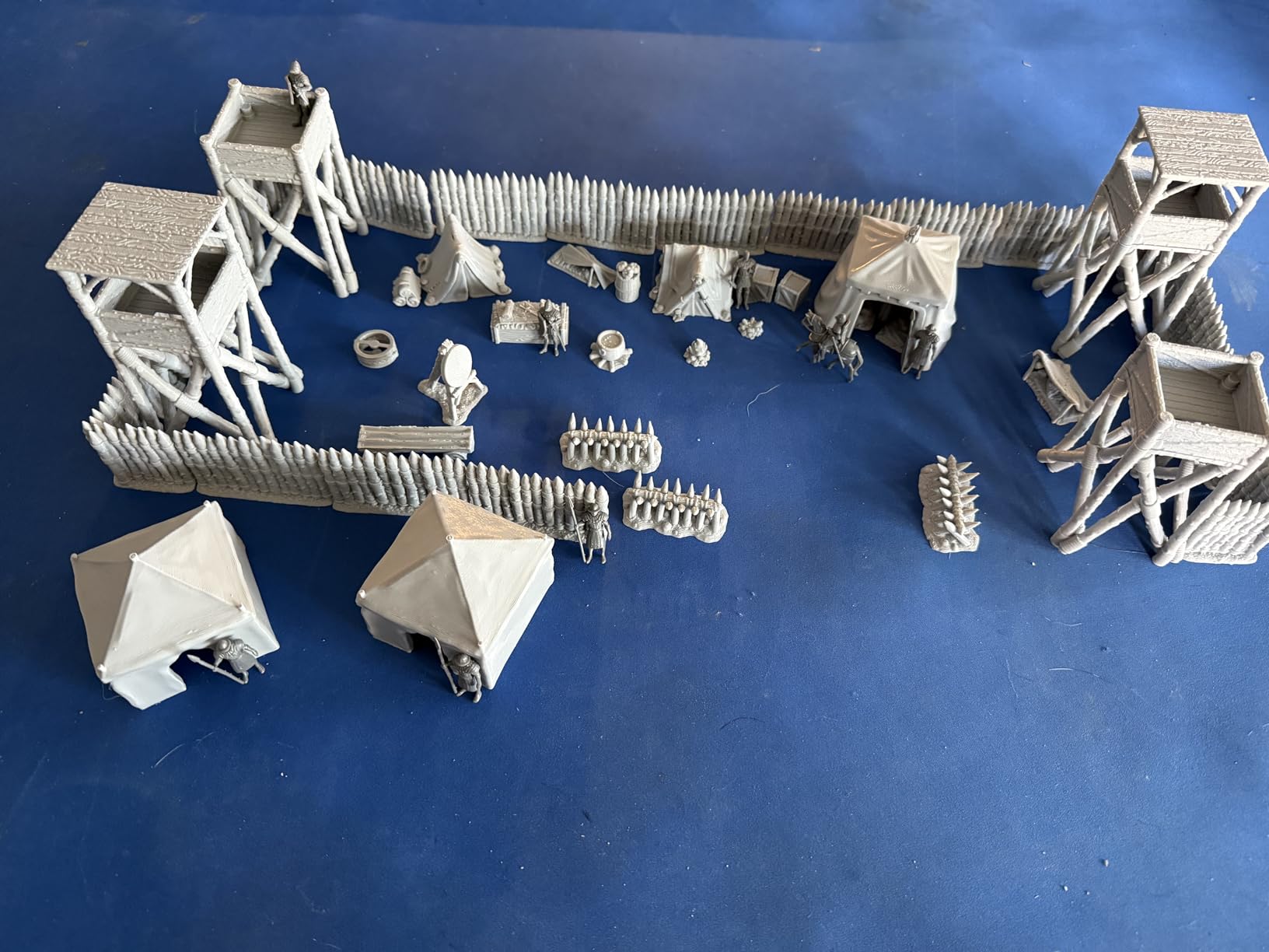 AUSPDICE AF676 Medieval Military Camp RPG Terrain Set for DND Map Building, Compatible with TTRPG Games, Modular Game Pieces with Barricades, Tents, Watchtowers, and Props customer photo 1