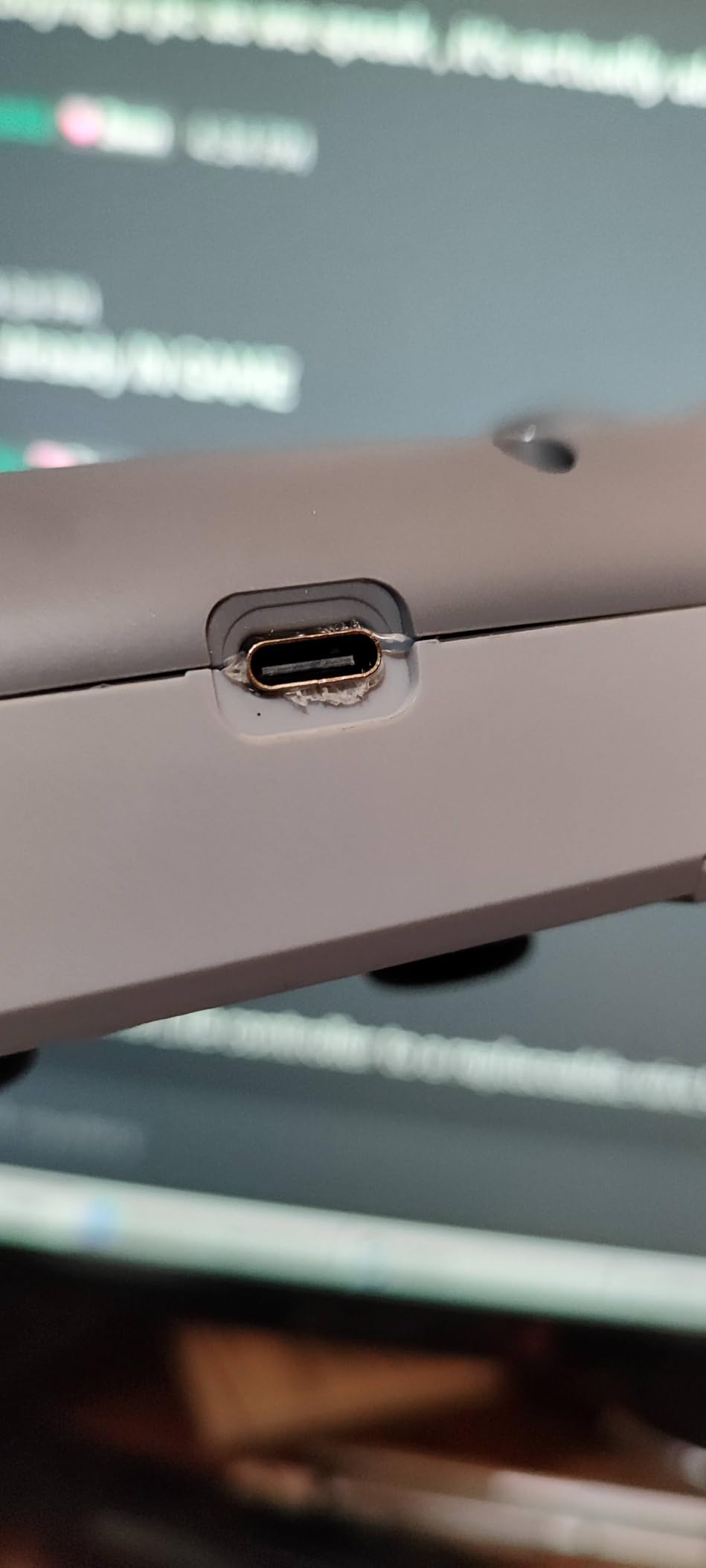 GameSir Tegenaria Lite Wired Game Controller For Switch, Android, iOS, PC, Steam With Retro 90s Design, Hall Effect Sticks, 1000Hz Polling Rate, Dual Rumble Motors, Mappable Back Buttons, Ultra-Low Latency, Ergonomic Design -Retro Gray customer photo 2