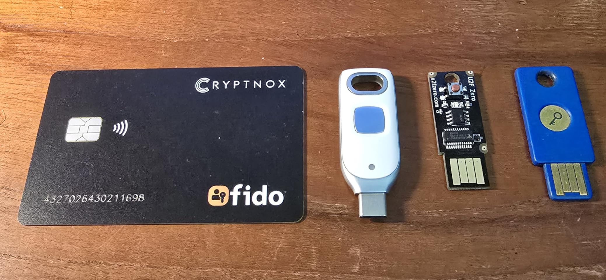 FIDO2 Security Key Card, Two Factor Authentication (2FA) NFC Security Key FIDO 2.1 Level 1 Certified, Passwordless Login & 2FA Via NFC Or Contact, Works with Windows, Mac, iOS, Android customer photo 1