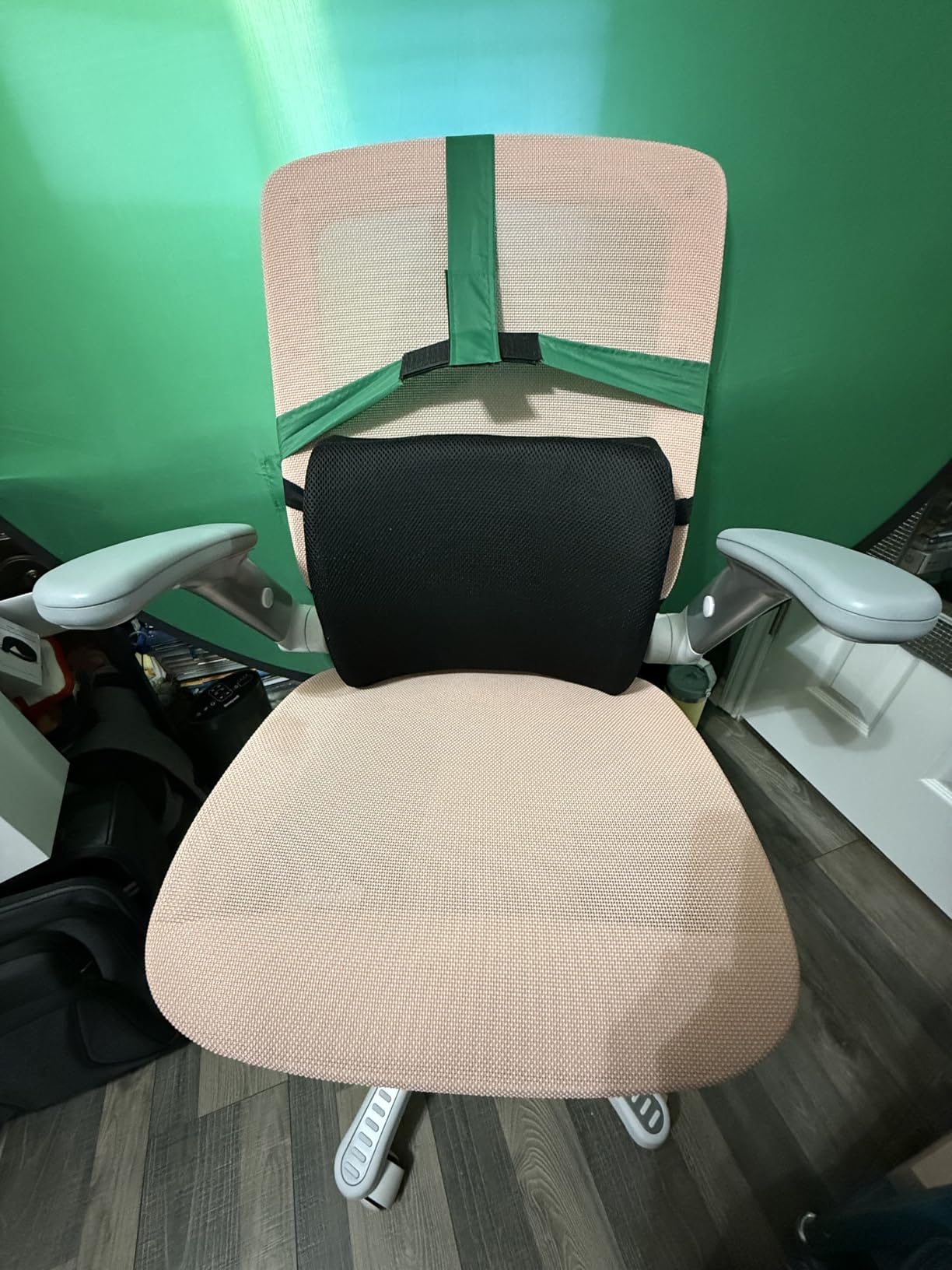 GABRYLLY Ergonomic Office Chair with Footrest, High Back Home Desk Chair - 3D Headrest, Flip-Up Arms, 135° Tilt and Wide Cushion, Heavy Duty Mesh Chairs for Task Computer Gaming,GYB01-FT customer photo 1