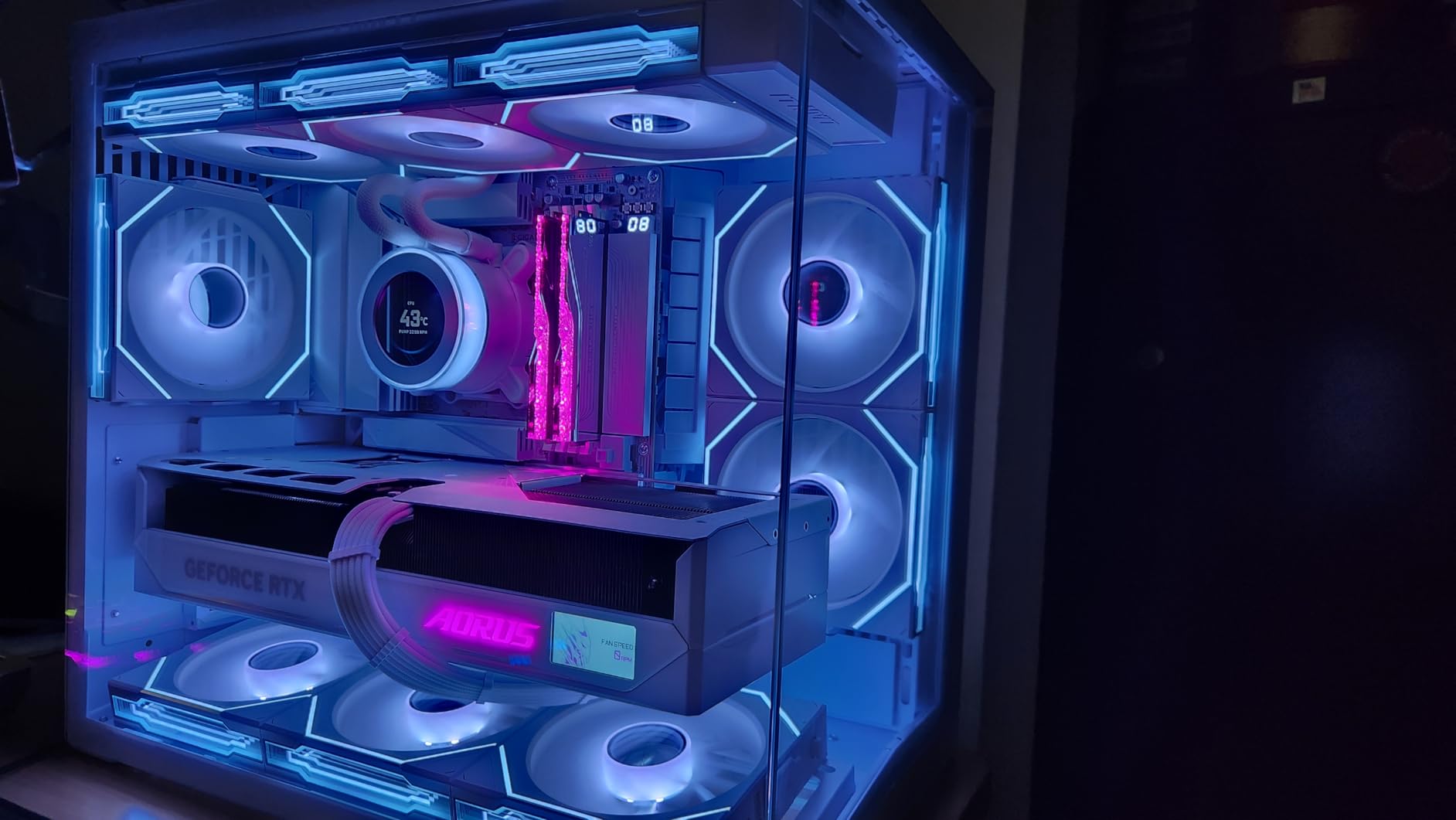 Lian Li O11D MINI V2 | Compact ATX Mid-Tower Airflow Computer Case | Panoramic View | Fully Ventilated Airflow | Adjustable I/O | Pillar-Less | Cable Management | White (O11DMIV2W) customer photo 1