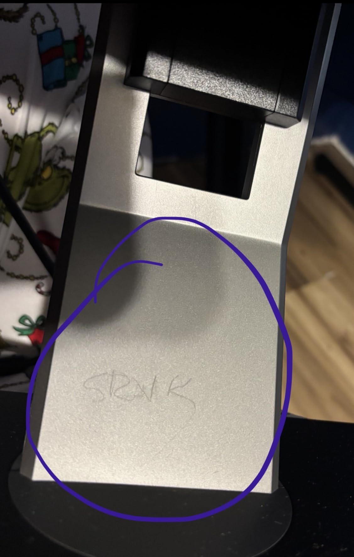 Lenovo ThinkCentre M700 Tiny Desktop PC with 24