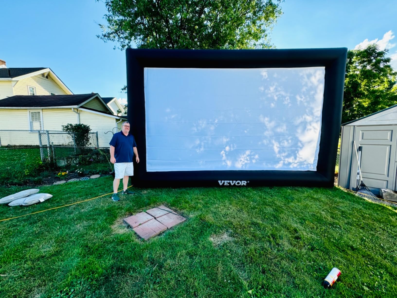 VEVOR 16FT Inflatable Movie Screen Outdoor, Inflatable Projector Screen with Portable Storage Bag, 16:9 Easy Set Up Movie Projection for Outdoor Backyard, Home Theater, Theme Party customer photo 2