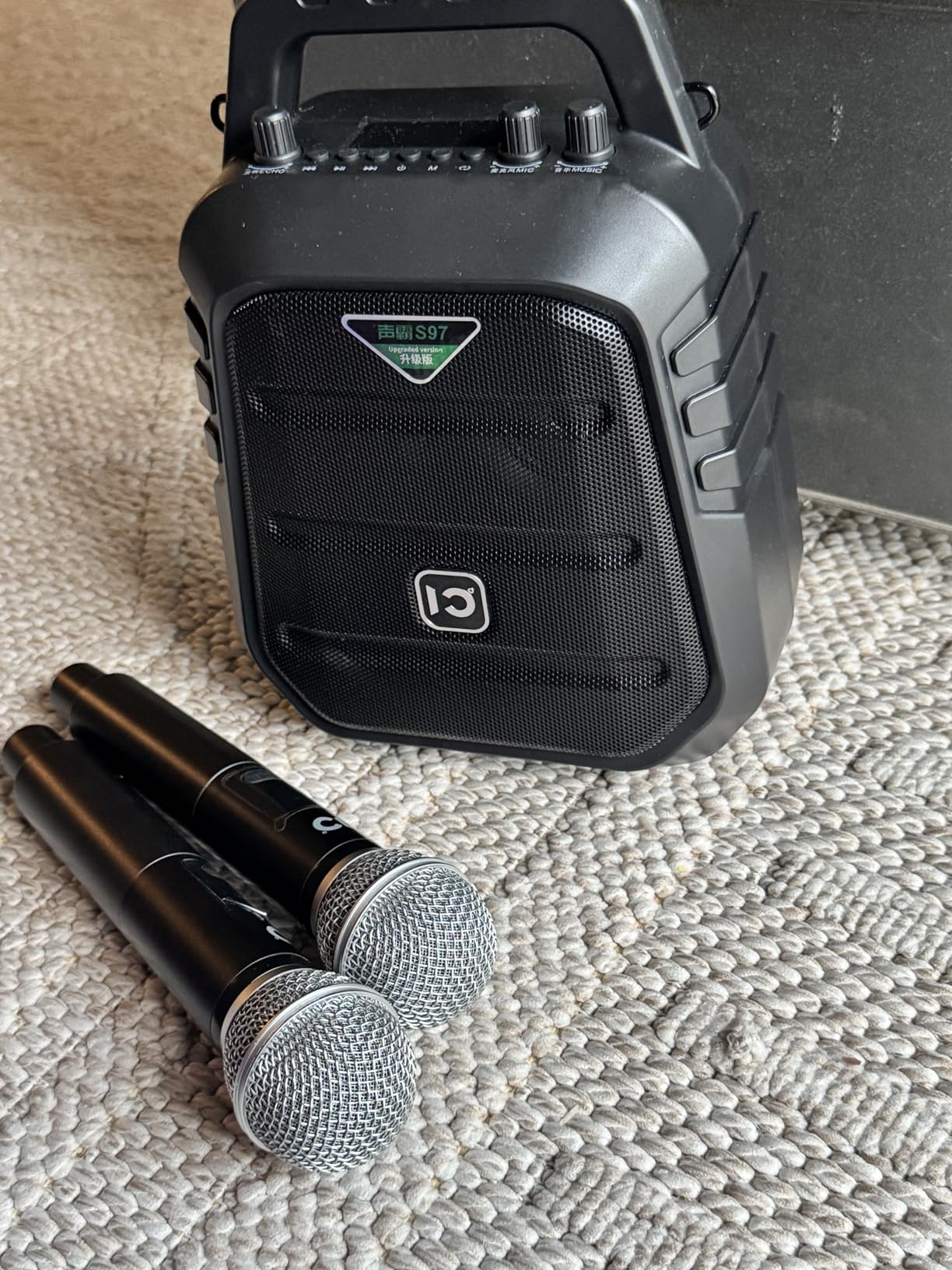 SHIDU 100W Powerful Voice Amplifier with 2 Wireless Microphones, Portable Speaker with Microphone, PA System with Sound Effects, Karaoke Machine Support BT/USB/TF Card/Aux/Guitar customer photo 1