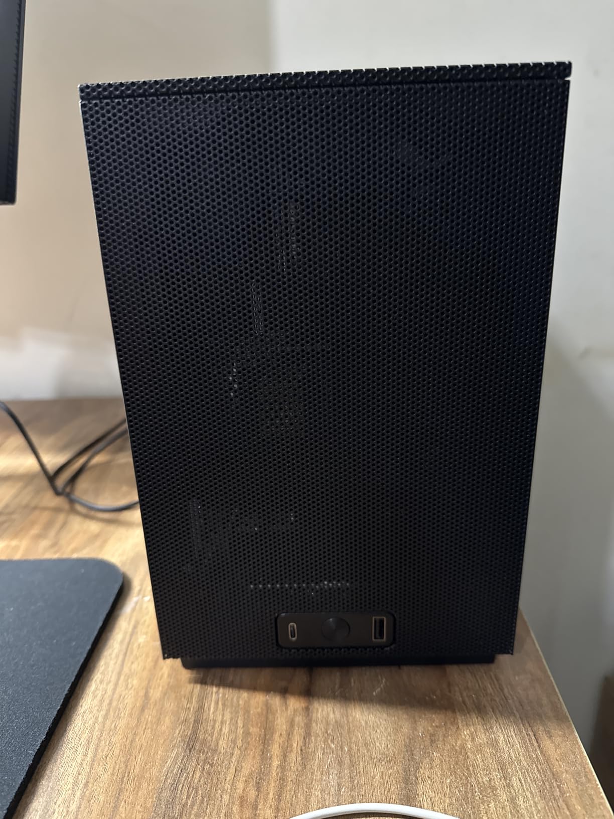 SSUPD Meshroom D Mini-ITX Small Form Factor (SFF) Case - Full Mesh Side Panel - Tool-Free and Easy Accessibility Black (Variant B) customer photo 1