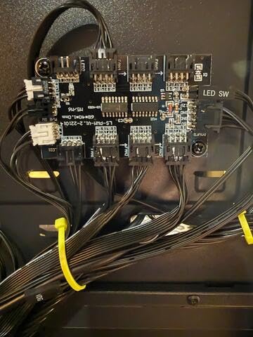 be quiet! Pure Power 13 M 750W Power Supply, 80 Plus® Gold Certification, ATX 3.1 PSU, Support for PCIe 5.1 GPUs, semi-Passive 120mm be quiet! Fan, LLC Technology, Single Rail, for Overclocked GPUs customer photo 2