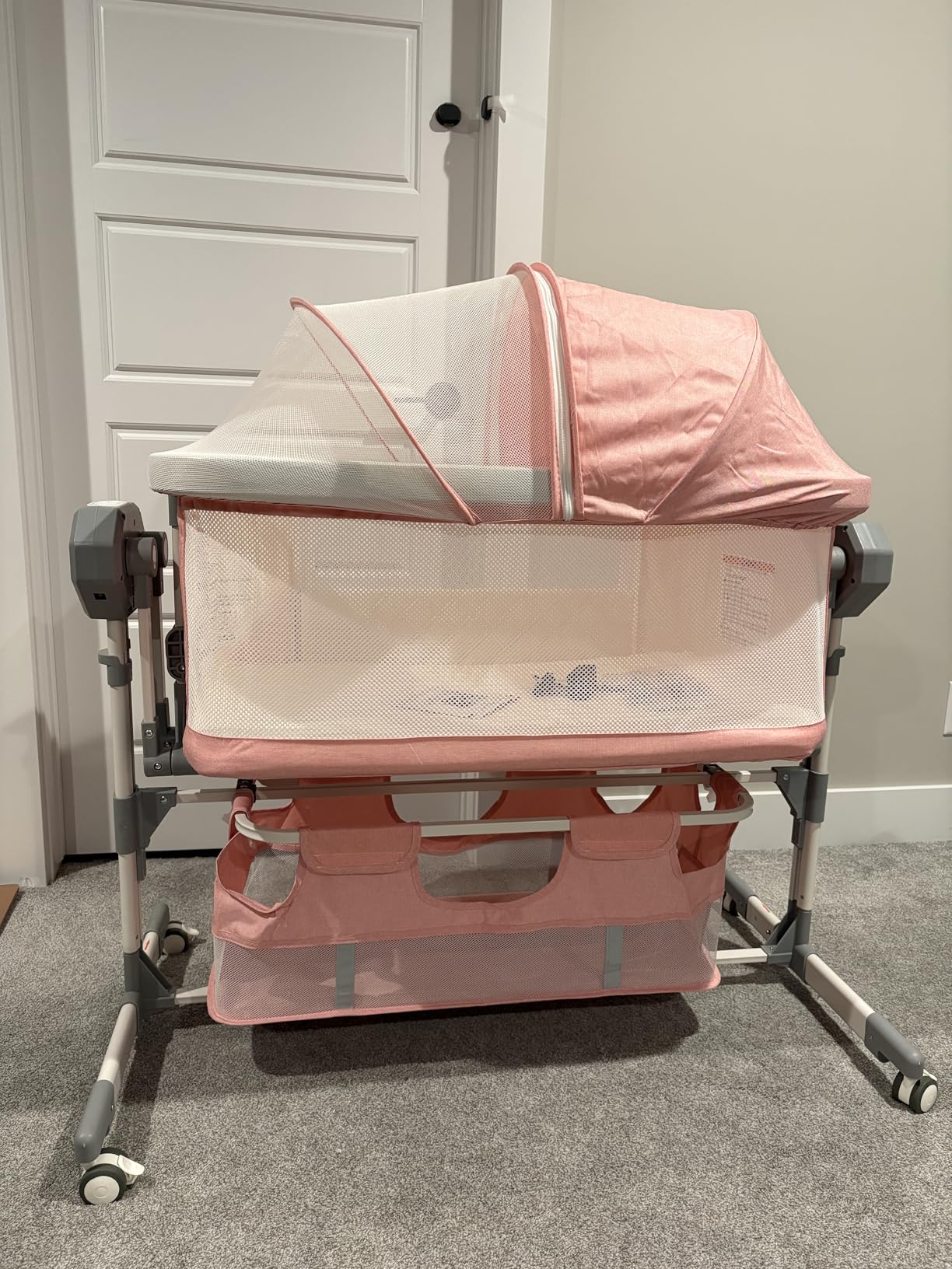 Rocking Bassinet for Baby, Electric Bassinet Automatic 5 Rocking Motion Bassinet Bedside Sleeper for Newborn, Auto Rolling Baby Cradle 6 Height Adjustable with 4 Lullabies, Wheels, Storage customer photo 1