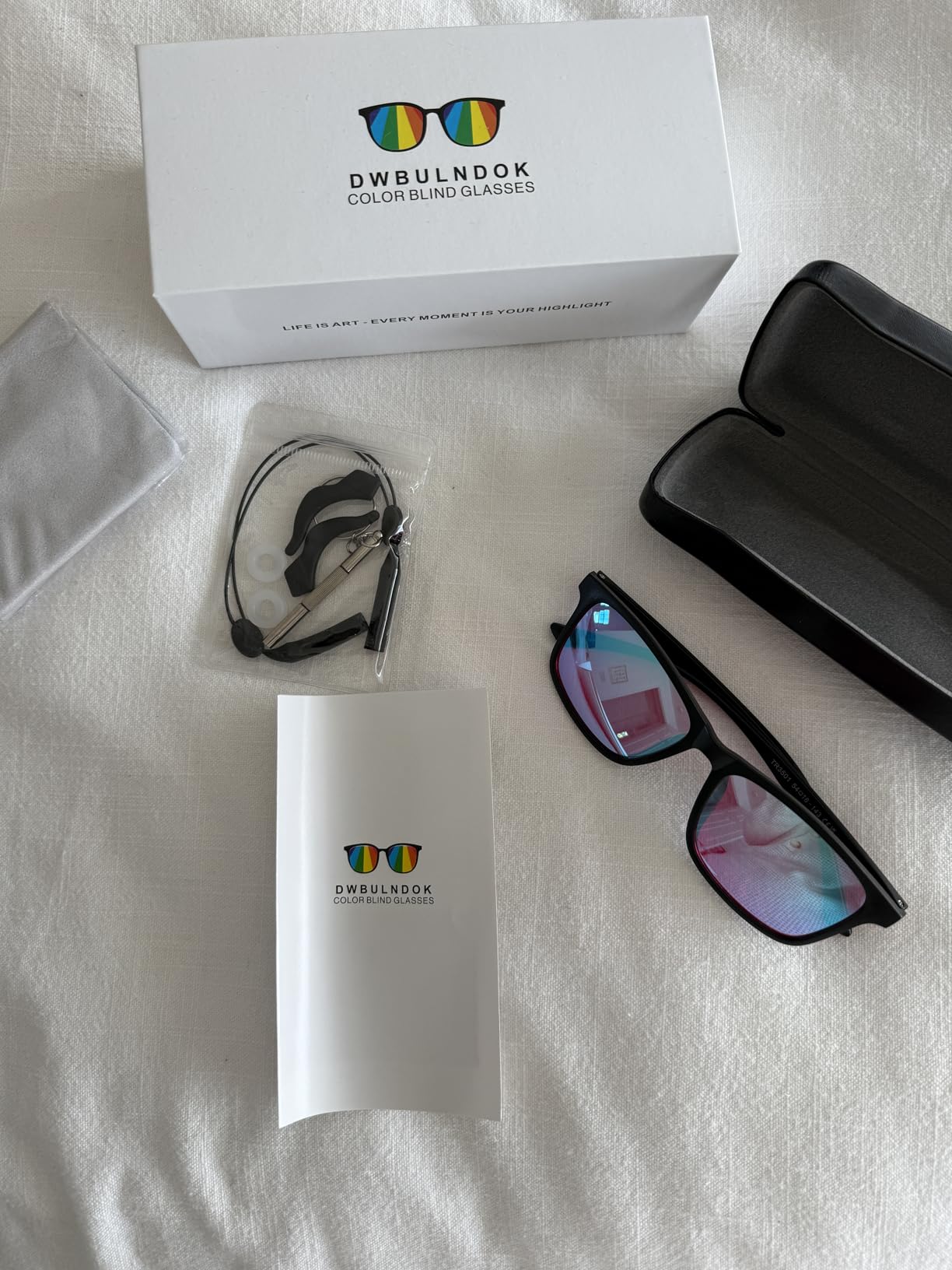 Color Blind Glasses, Sunglasses for Color Correction, Indoor/Outdoor Use(DNK15) customer photo 2