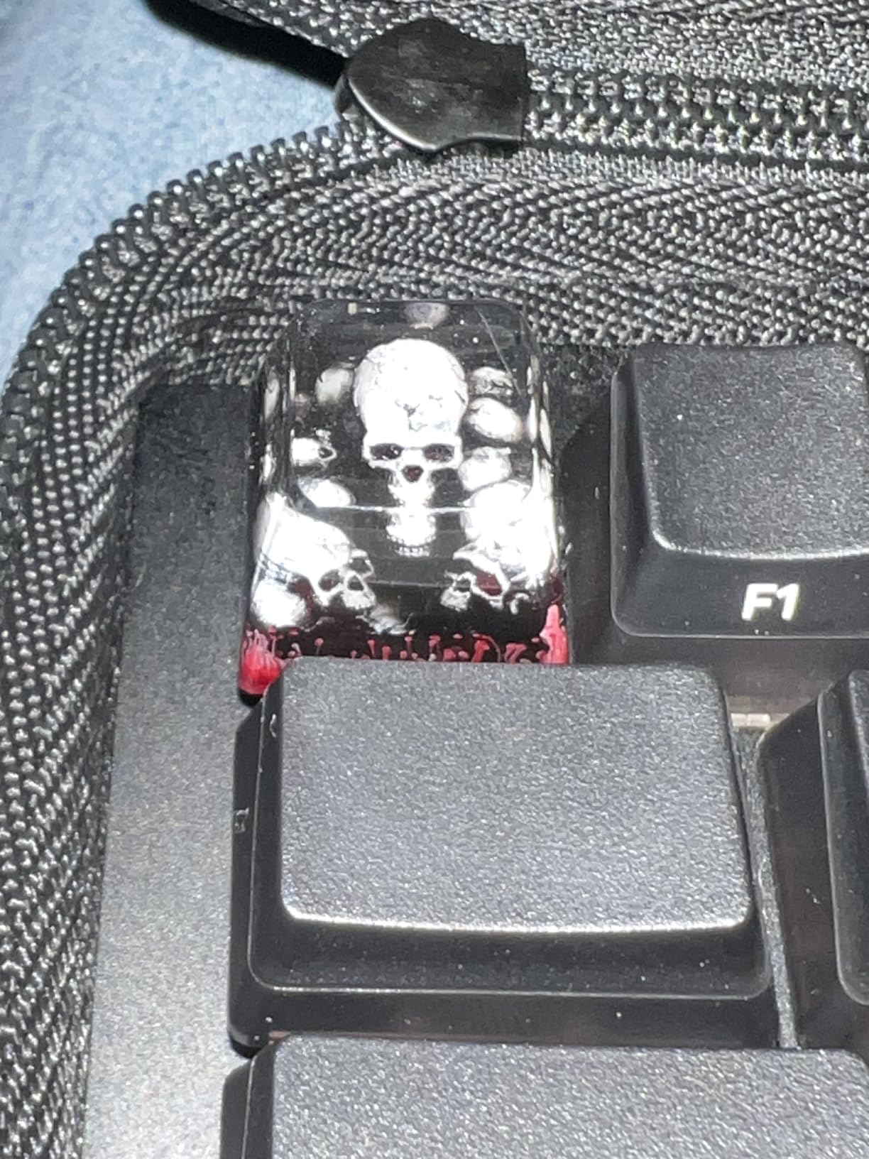 Artisan Keycaps Skull Resin Skull keycap ESC Custom 1U SA Prolfile Handmade Keycaps for MX Switch Mechanical Keyboards Key Cap customer photo 1