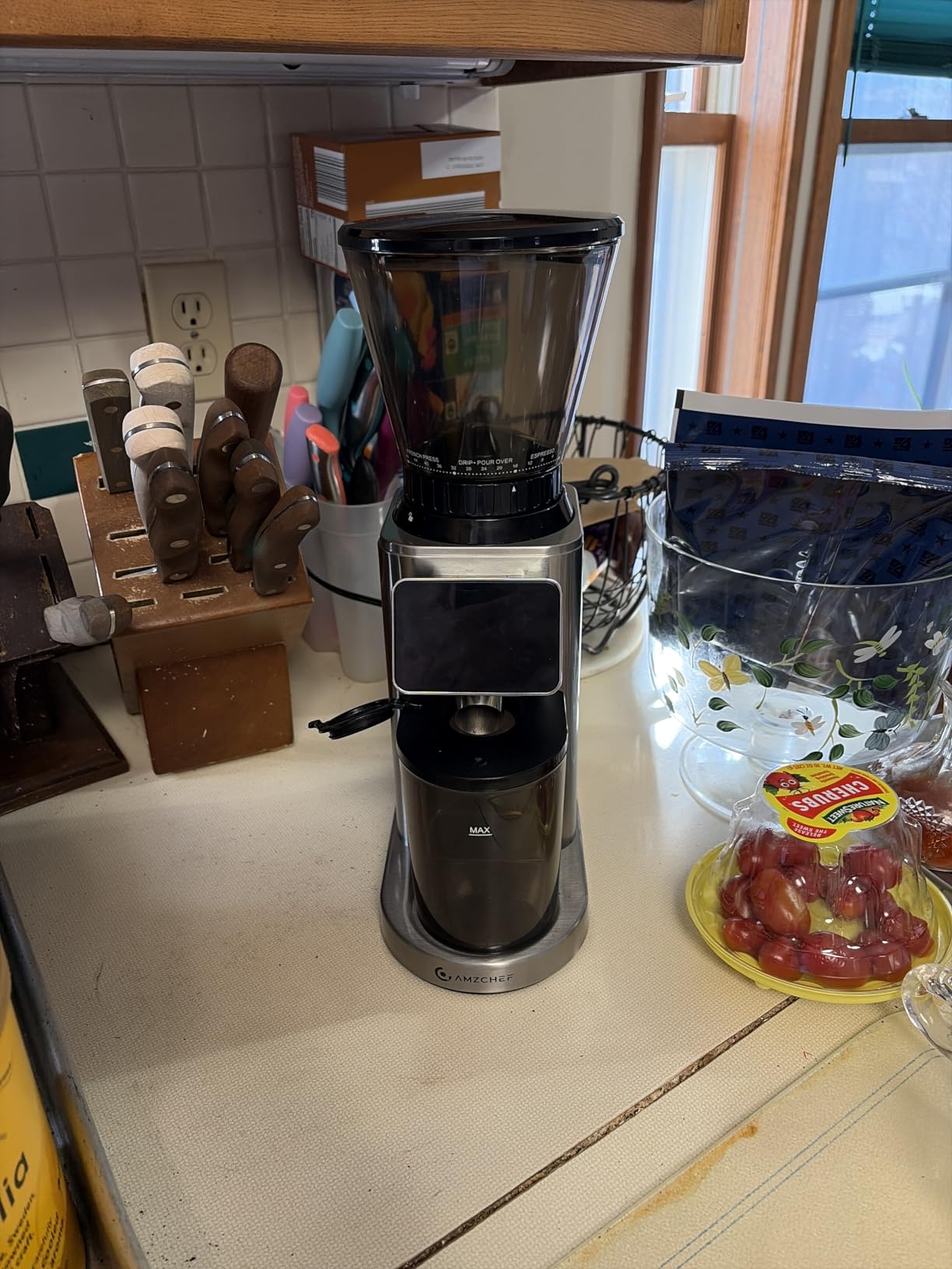 AMZCHEF Coffee Grinder, Burr Coffee Bean Grinder for Home Use with 48 Precise Grind Settings, Detachable Funnel Stand for Espresso, LED Control Panel, Anti-static Design, silver customer photo 2