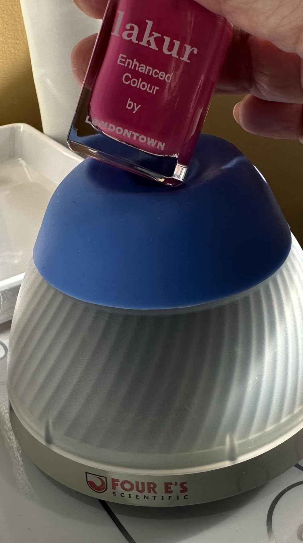 FOUR E'S SCIENTIFIC 5000 RPM Vortex Mixer Paint Shaker, Fast Mixing Touch Mode for Miniature Paint, Lash Extensions Adhesive, Nail Polish customer photo 2