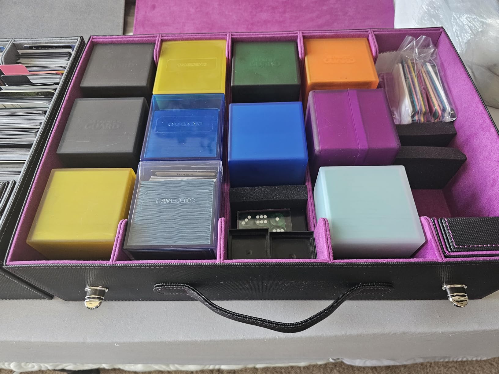 ZLCA Trading Card Storage Box 5-Row with Handle, MTG Storage Box Holds 3900+ Cards with Commander Display, Top Loaders Organizer Case for TCG PTCG Sport Card(Black&Purple) customer photo 1