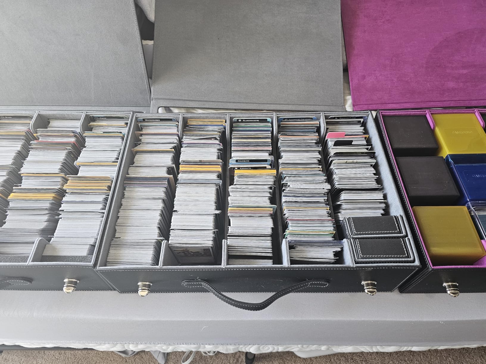 ZLCA Trading Card Storage Box 5-Row with Handle, MTG Storage Box Holds 3900+ Cards with Commander Display, Top Loaders Organizer Case for TCG PTCG Sport Card(Black&Purple) customer photo 2