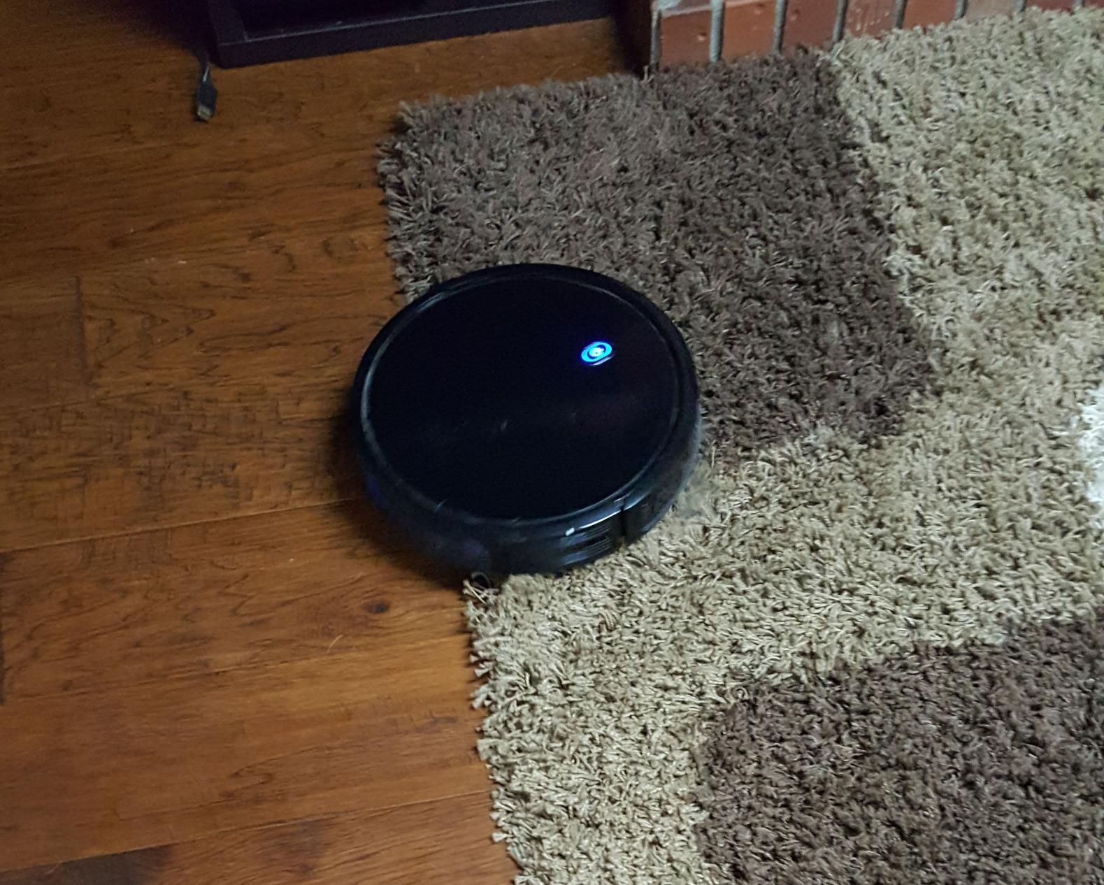 eufy E25 Robot Vacuum and Mop Combo, 20,000 Pa, HydroJet Roller Mop | Extendable Side Brush, Zero-Tangle Design, All-in-One Station, AI Obstacle Avoidance, Edge-to-Corner Cleaning customer photo 2