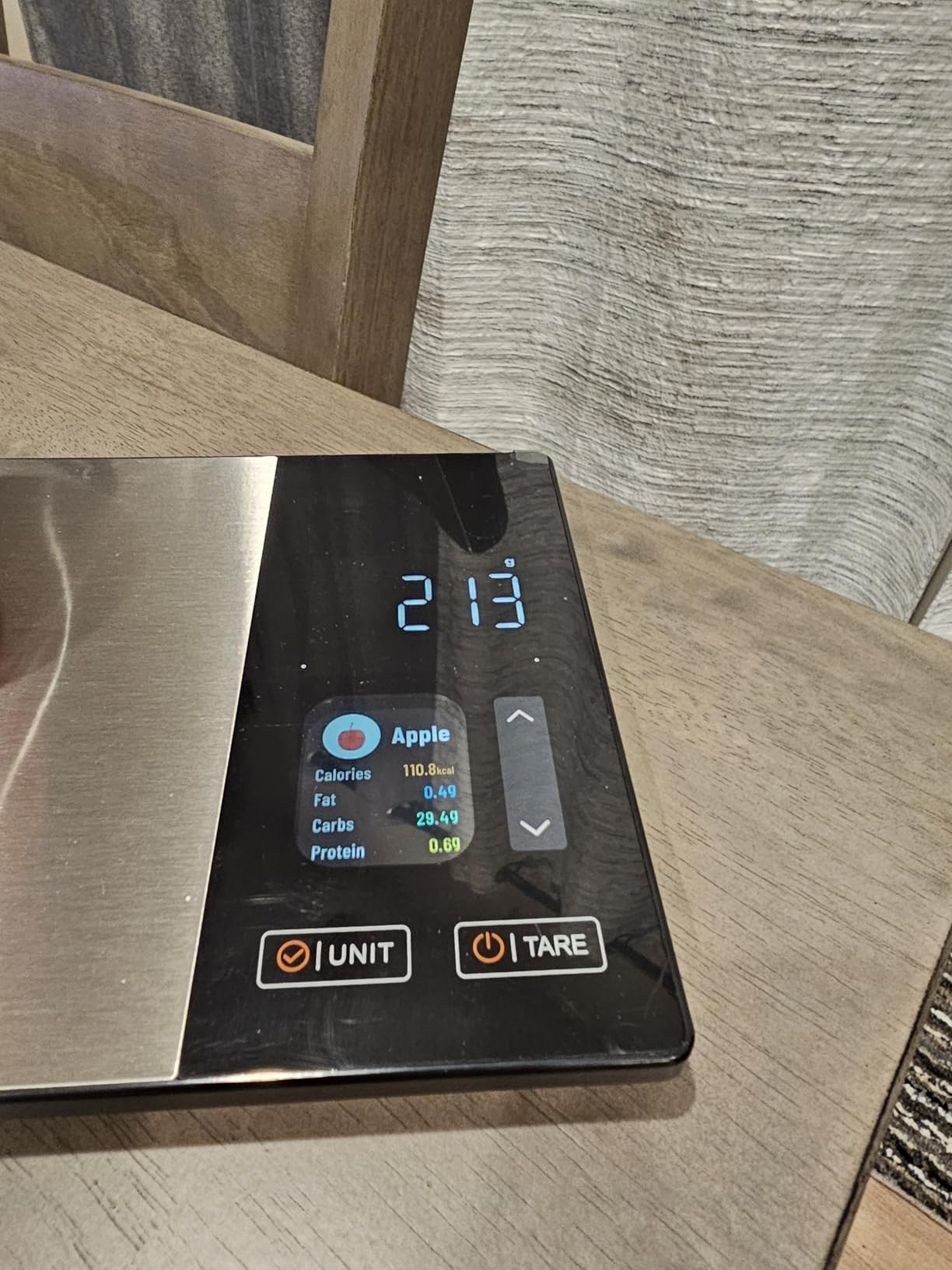 Smart Nutrition Food Scale with TFT Display, Tracks Calories, Fat, Carbs & Protein, Works with App for Daily Reports, 50 Built-in Foods, 23 Nutrients, Digital Kitchen Scale for Meal Prep customer photo 2