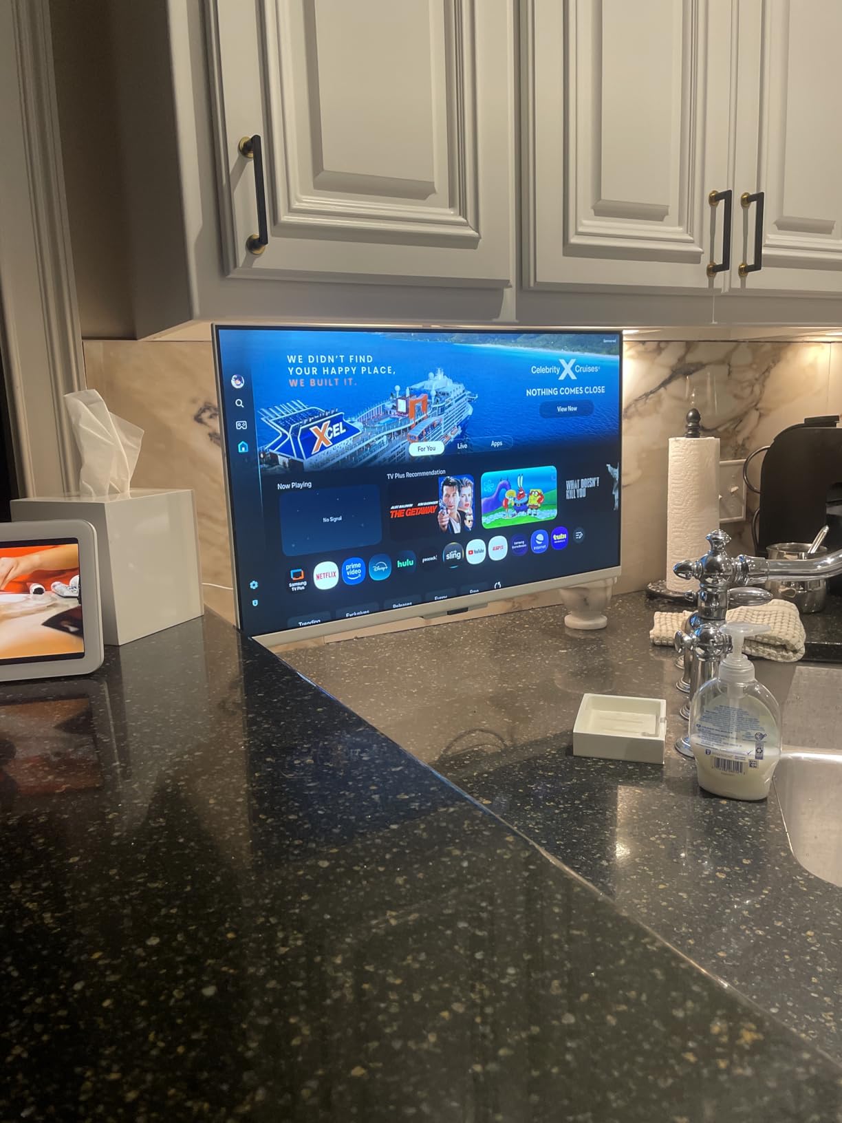 Samsung 27-Inch M5 (M50F) Series FHD Smart Monitor with Streaming TV, Speakers, HDR10, Gaming Hub, Multiple Ports, Workout Tracker, Vision Accessibility Tools customer photo 2