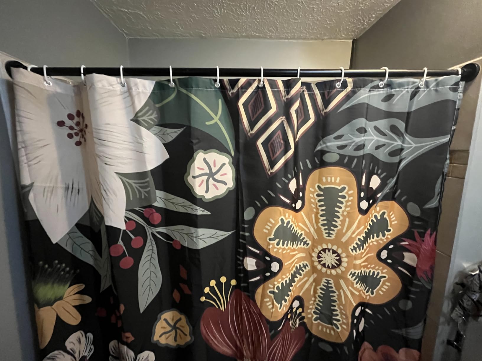 Room Divider 6FT Folding Privacy Screens with Lockable Wheels, 4 Panel Room Partition for Room Separator, 88