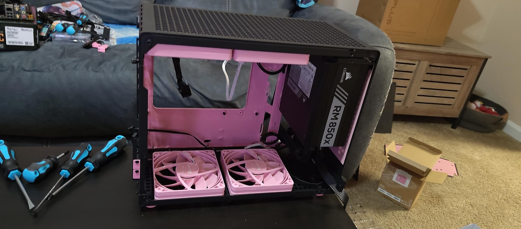 HYTE Flow FA12 120mm PC Case Fans 4-Pack, High Performance, Low Noise, 1500 RPM, 4-Pin PWM, Fluid Dynamic Bearing - Taro Milk (Purple) customer photo 2