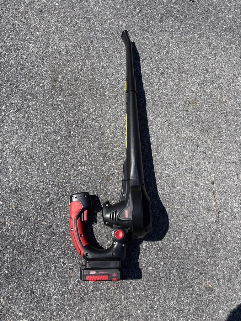 MZK Cordless Leaf Blower,20V Battery Powered Electric Blower for Lawn Care, Electric Lightweight Leaf Blower for Blowing Leaves, Patio Cleaning and Dust(2 * 2Ah Battery & Charger Included),LF40D13 customer photo 1