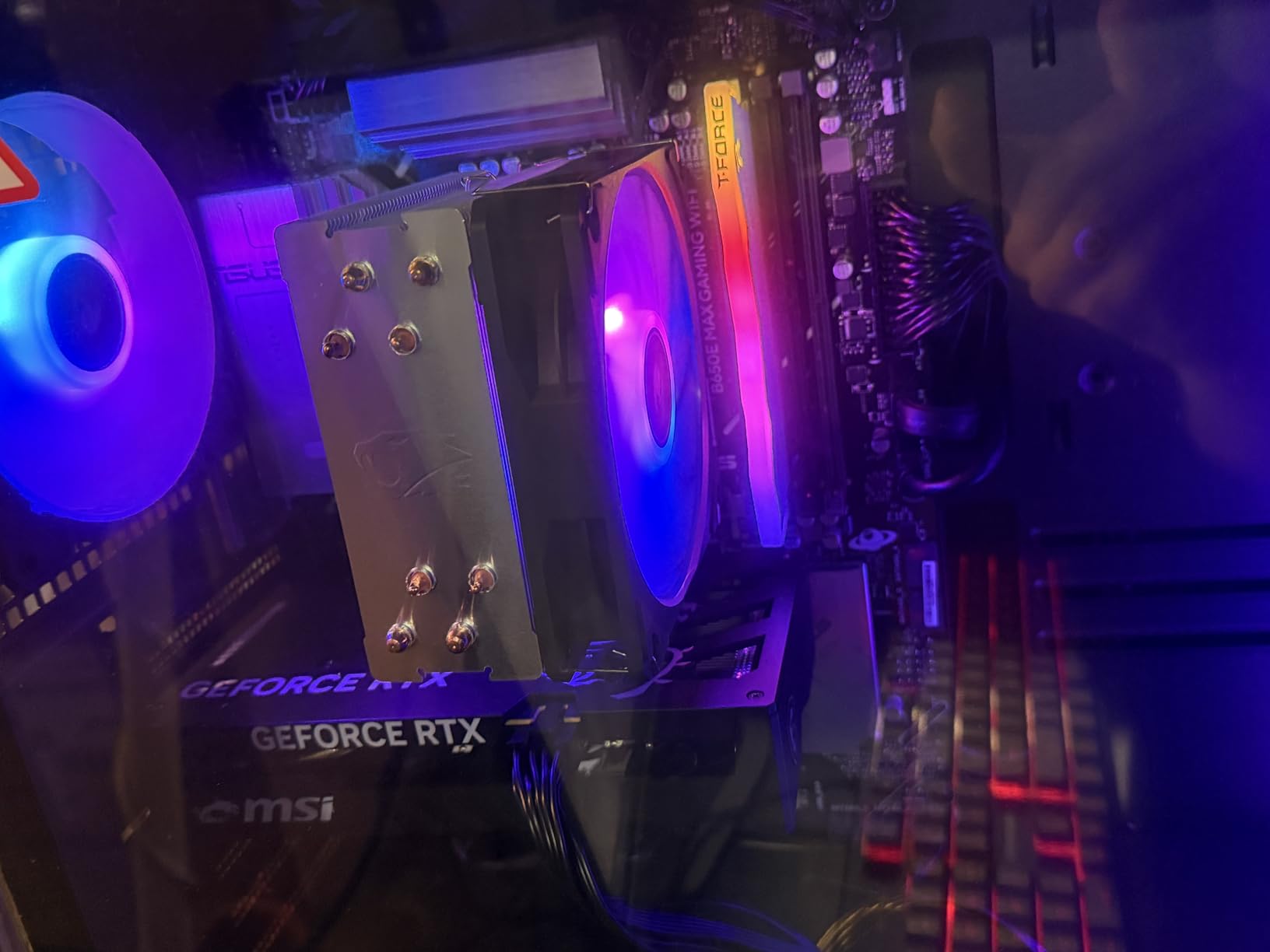 iBUYPOWER Scale Gaming PC Desktop AMD Ryzen 5 8400F CPU, NVIDIA GeForce RTX 5050 8GB GPU, 16GB DDR5 RGB 5200MHz RAM, 1TB NVMe SSD, Windows 11 Home, Computer with Gamer Keyboard and Mouse - SCA5N5501 customer photo 1