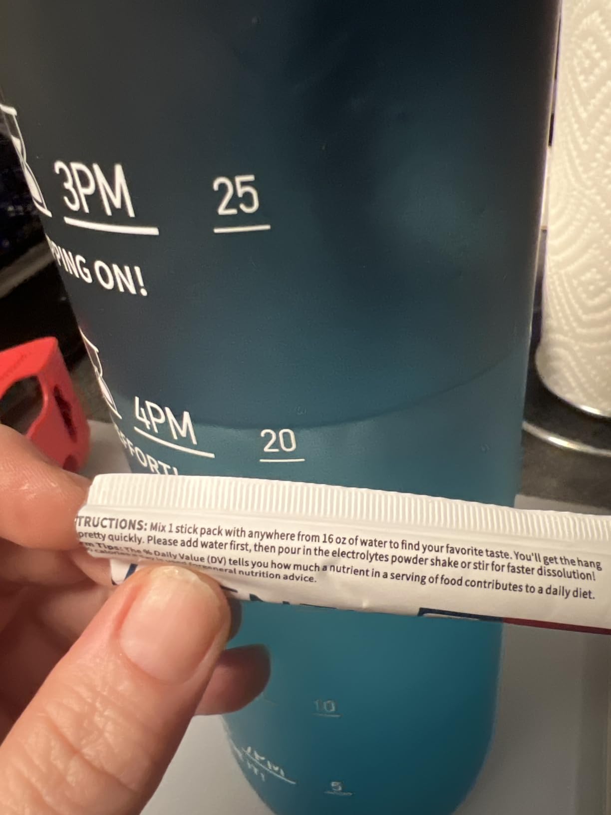 16 Sticks Electrolytes Powder Packets Sugar Free Hydration Packets, 8 Flavors Liquid Daily IV Electrolyte Drink Mix for Rehydration with 8 Electrolytes & 6 Vitamins, 0 Calorie, Low Sodium customer photo 2