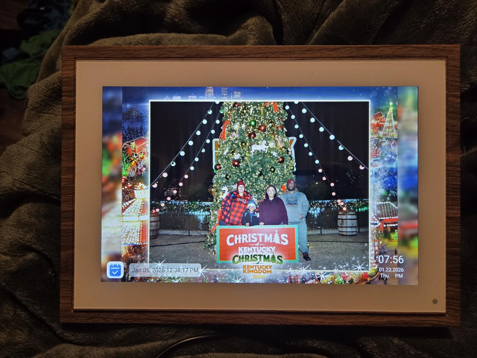 10.1 Inch Digital Calendar Chore Chart with Touchscreen - Full HD Interactive Display, Wall & Desk Mountable Family Planner, to-Do List & Meal Planner, Digital Picture Frame Gifts for Women Mom customer photo 2