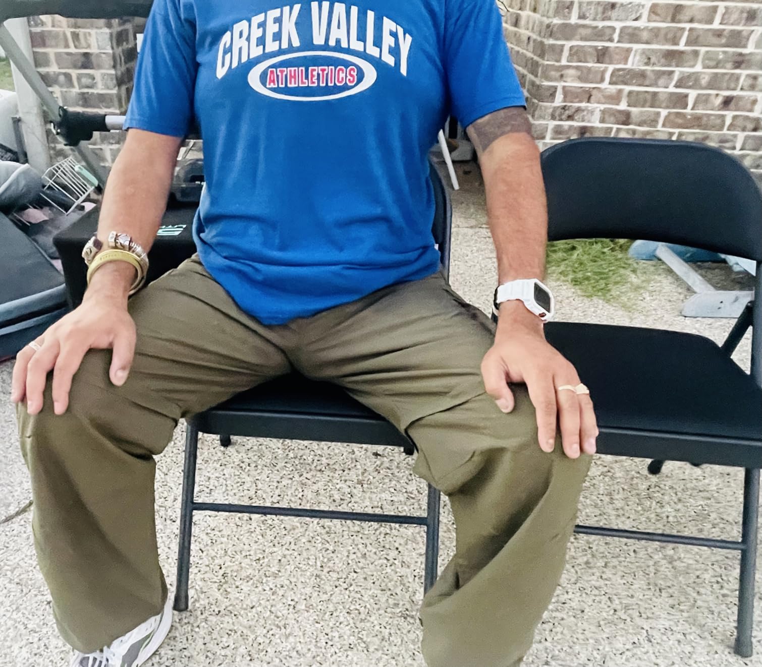 Folding Chair 4 Pack, Comfy PU Leather Padded Folding Chairs for Outside and Indoor, Heavy Duty Portable Foldable Metal Commercial Seat for Home Office, Dorm, Party, Backyard, Lawn, Patio customer photo 1