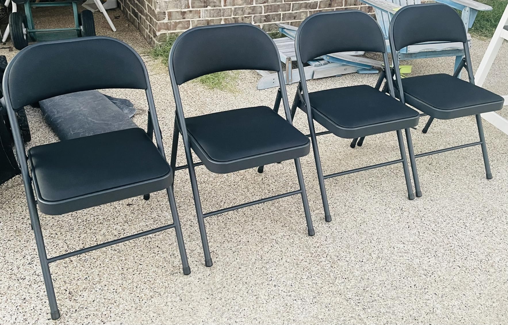 Folding Chair 4 Pack, Comfy PU Leather Padded Folding Chairs for Outside and Indoor, Heavy Duty Portable Foldable Metal Commercial Seat for Home Office, Dorm, Party, Backyard, Lawn, Patio customer photo 2