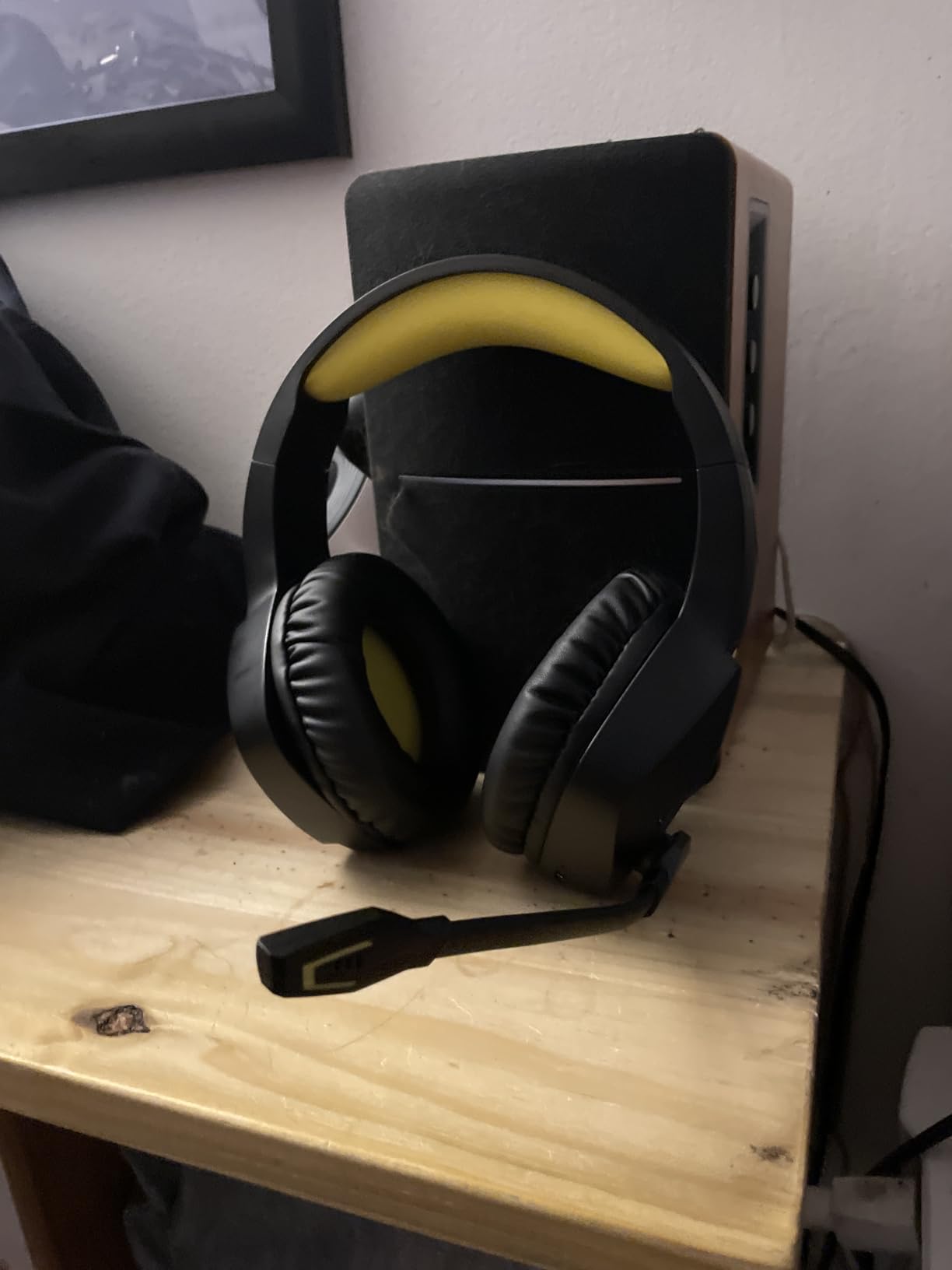 BINNUNE Wireless Gaming Headset for PS5 PC, 120H Ultra-Long Battery, 2.4GHz & Bluetooth 5.3 Wireless Headphones with Noise Canceling Mic, 50mm Drivers, Comfort Over Ear Headphones, Black customer photo 1