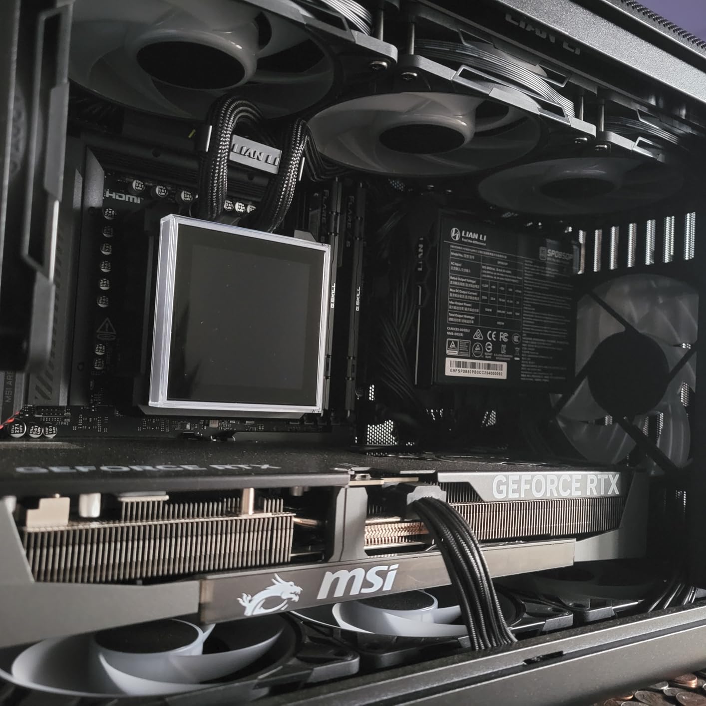 Lian Li Hydroshift II-S LCD 360TL ARGB Liquid CPU Cooler - 360mm AIO - 3.4