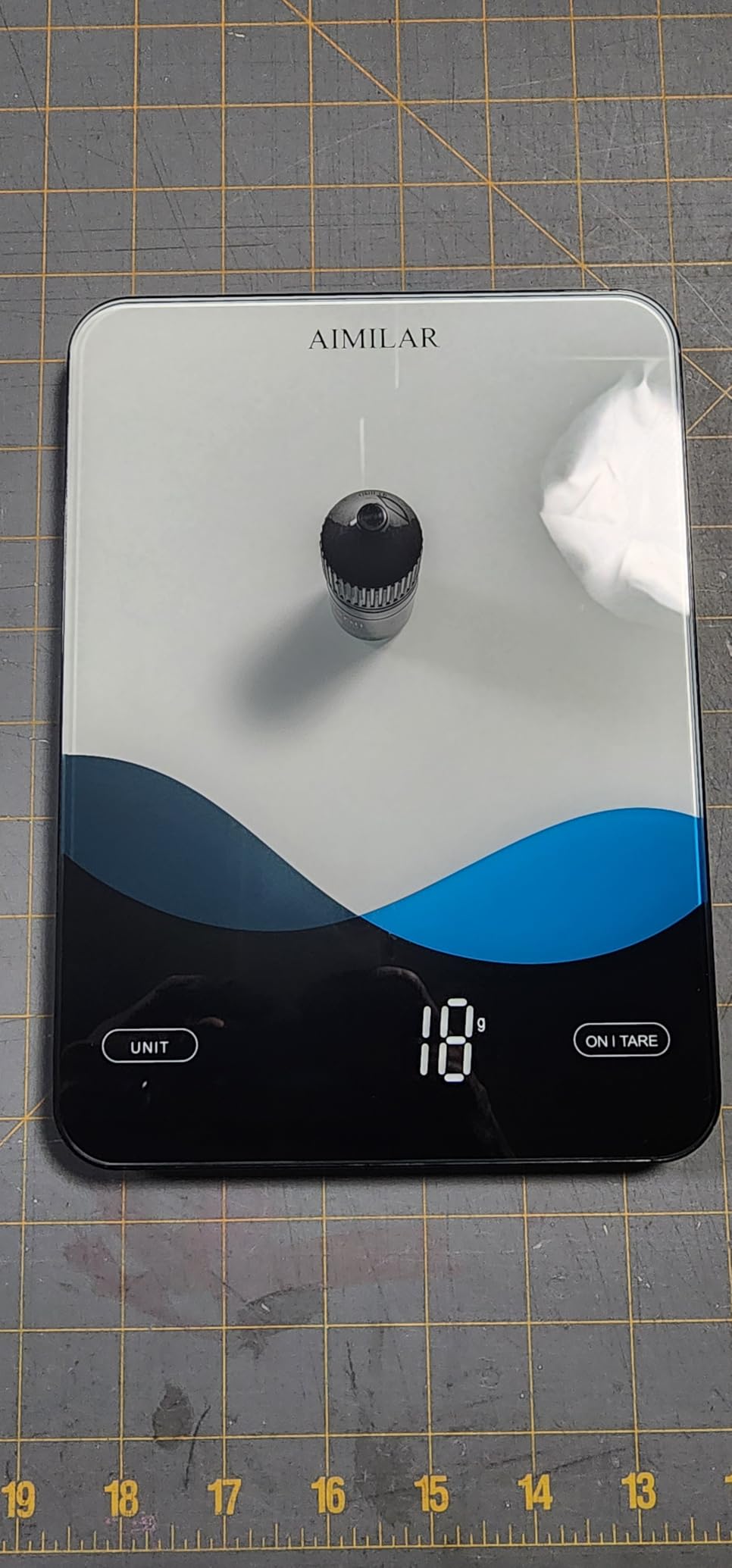 AIMILAR Bluetooth Kitchen Scale 10kg/22lb - Smart Nutrition Food Scale with App Calorie & Macro Tracker, Nutritional Analysis, USB-C Rechargeable, Tempered Glass, LED Display, Tare, g/lb:oz/oz/ml customer photo 2