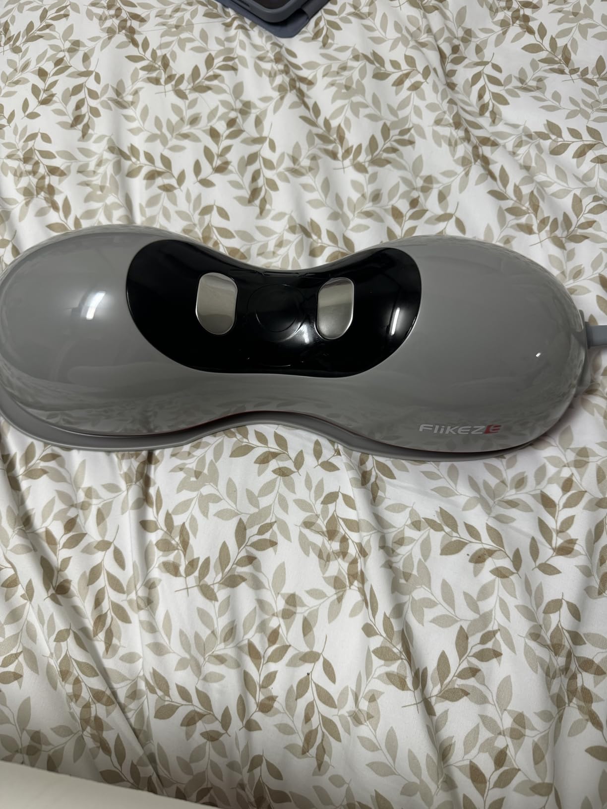 Heated Neck Stretcher with Red Light Therapy, Wireless Cervical Traction Device for TMJ Pain Relief and Shoulder Relaxer, Neck Traction Massager Pillow for Home/Office Used, Grey customer photo 1