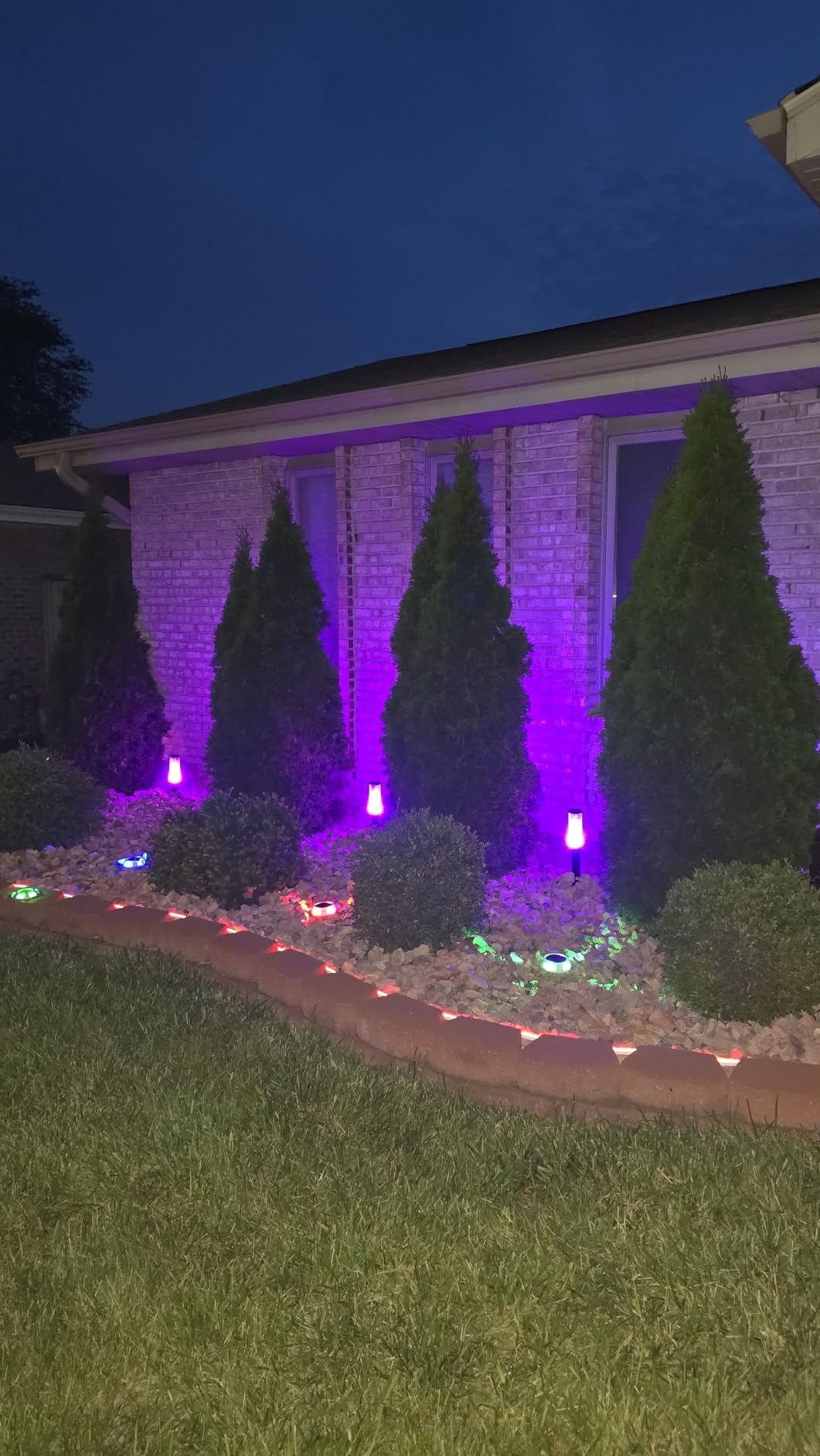 APPECK Pathway Lights Outdoor 800LM, RGBCW Low Voltage Landscape Lighting, Smart APP and Alexa Control, IP65 Waterproof, Color Changing Walkway Lights for Garden, Yard, Patio, Christmas, 6 Pack customer photo 2