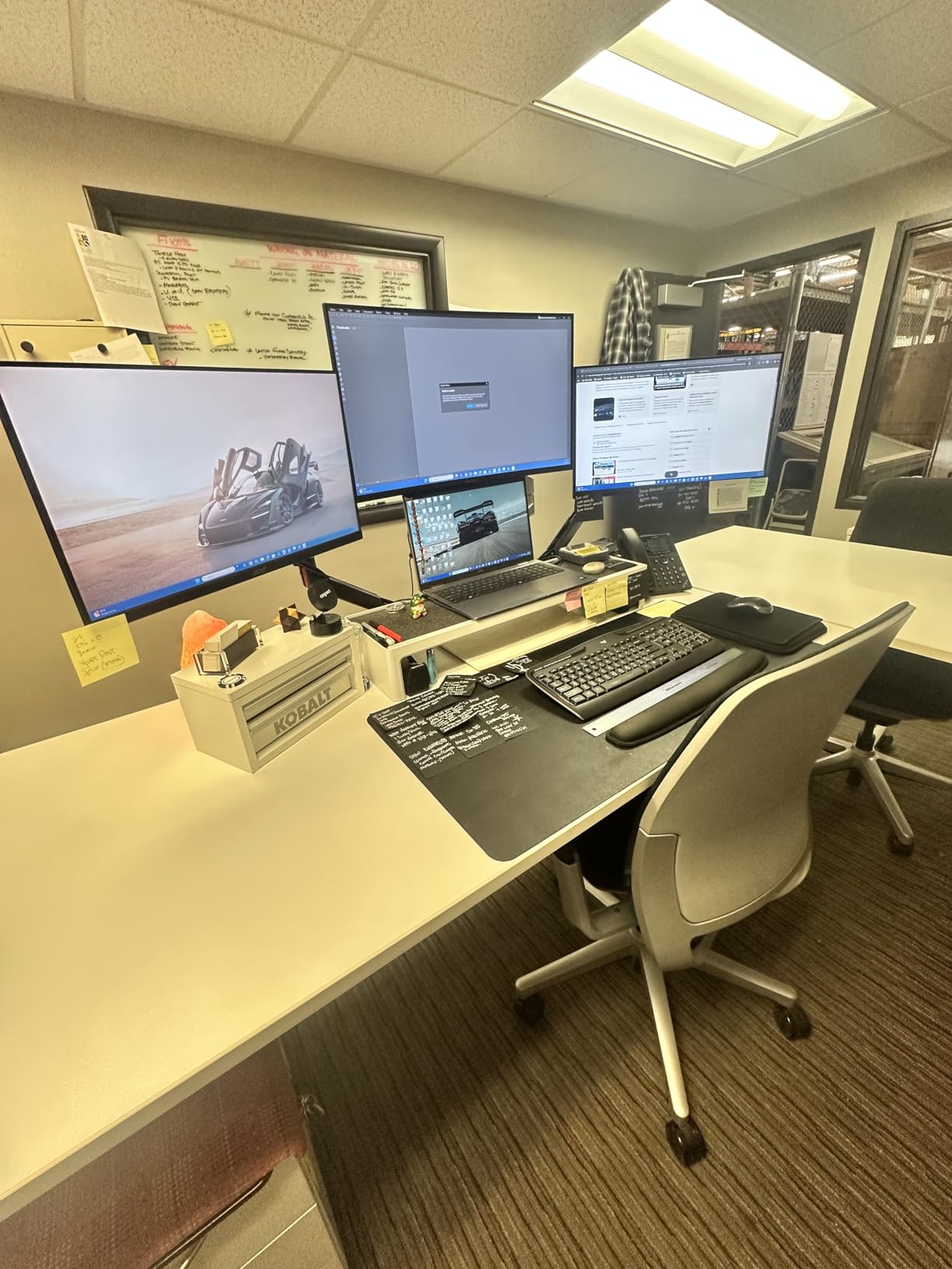 ErGear Single Monitor Arm, Fully Adjustable Monitor Mount for 13-34 Inch Screens, Fast Install Computer Monitor Stand with Tool-Free VESA Mount, Cable Management, Holds 19.8 lbs, Max VESA 100x100mm customer photo 2