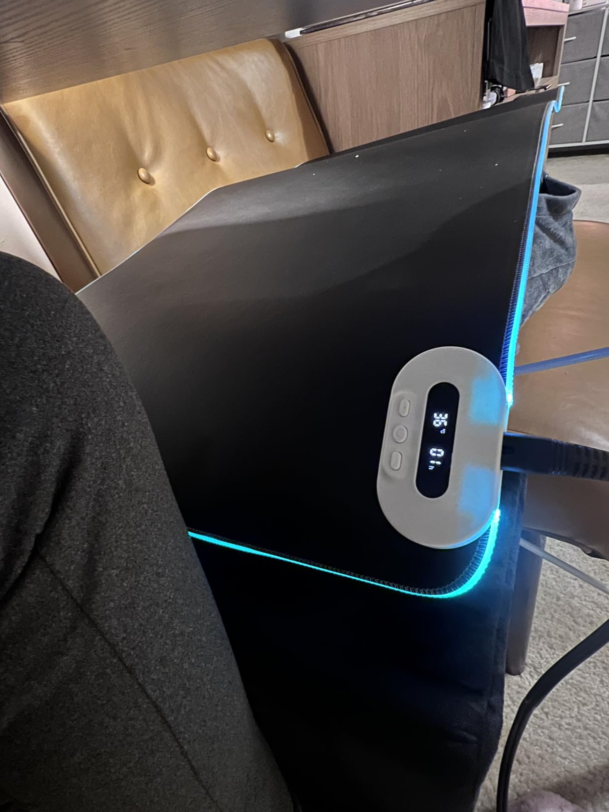 Heated Desk Pad Mouse Pad - Warm Desk Pad - 6-Level Temperature Adjustment, Smart Temperature Control & 8-Hour Timer Auto Shut-Off, LED Gaming Mouse Pad customer photo 1