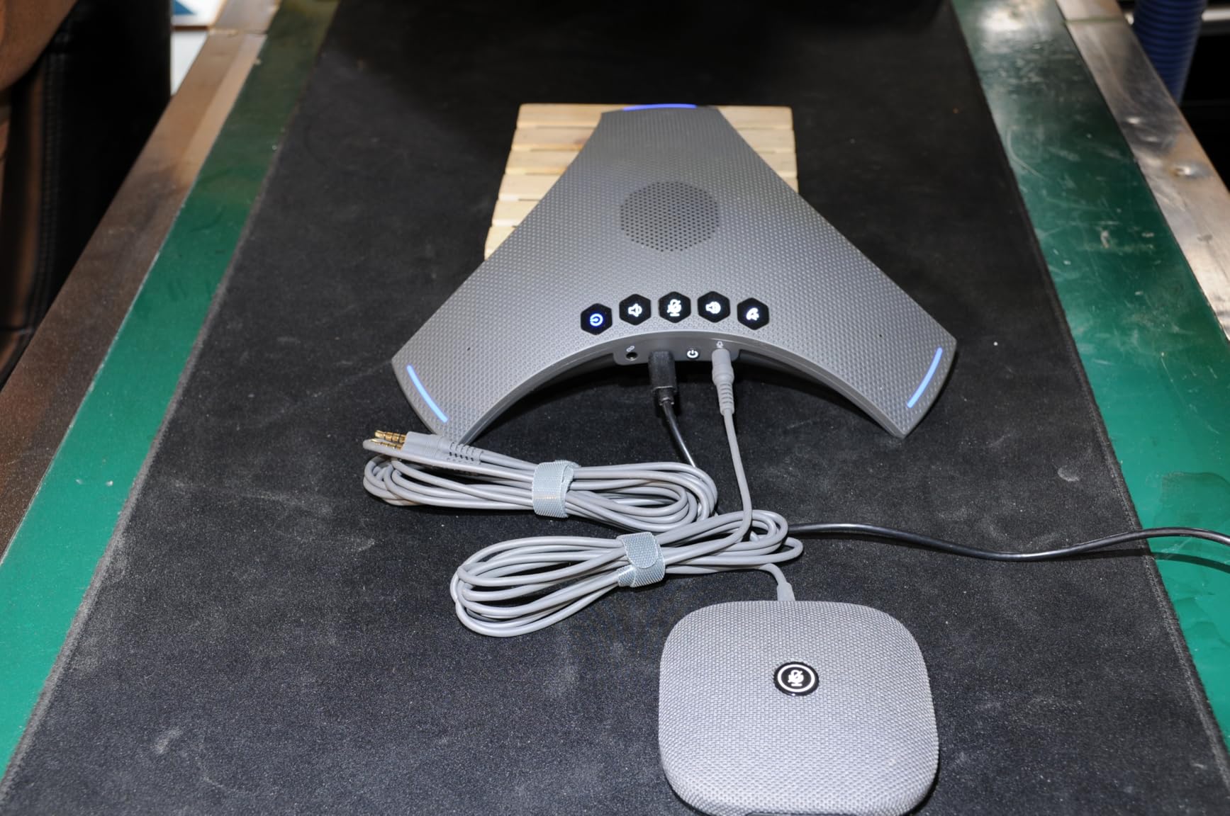 Conference Speaker and Microphone - Bluetooth Speakerphone with Daisy Chain, AI Noise Cancellation, Voice Enhancement, Support Wireless Dongle, USB Connection, Compatible with All Meeting Rooms customer photo 2