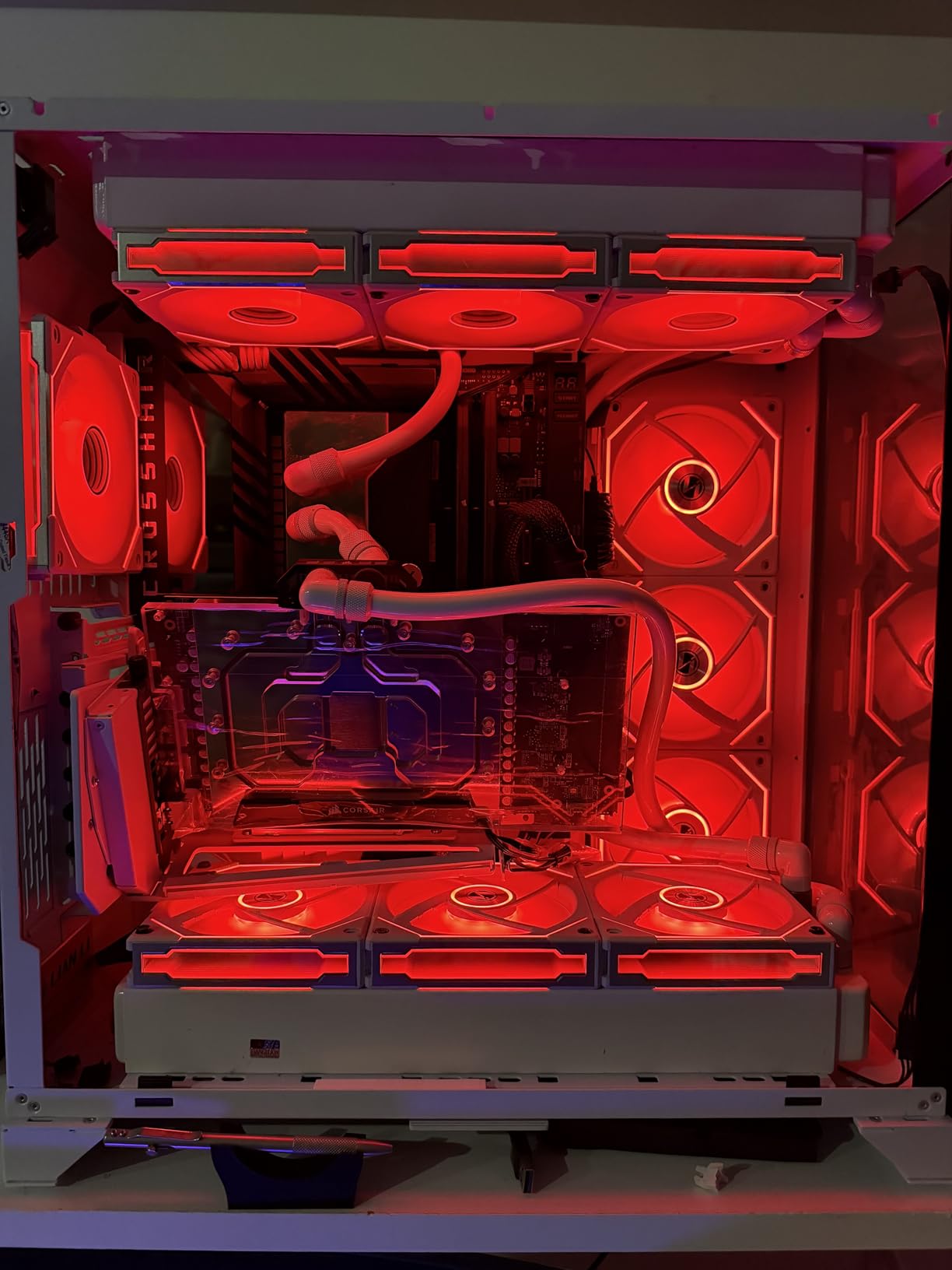 Lian Li ATX PC Case 4 Slots Vertical GPU Kit (VG4v4) customer photo 2