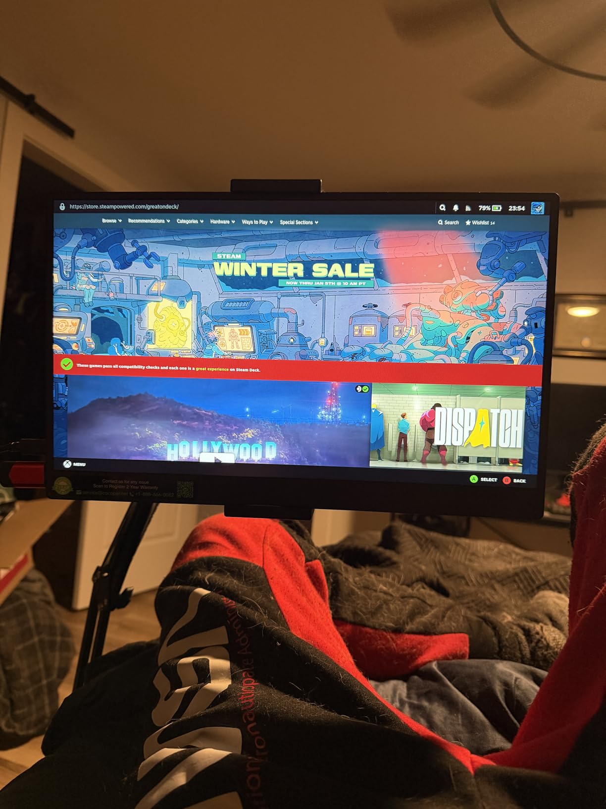 cocopar Portable Monitor 16 Inch 2.5K QHD 120Hz 110% sRGB Travel Monitor with Speaker HDMI USB-C Second Screen for Laptop MacBook Surface PC Xbox PS4/5, VESA Mountable, with Kickstand customer photo 1