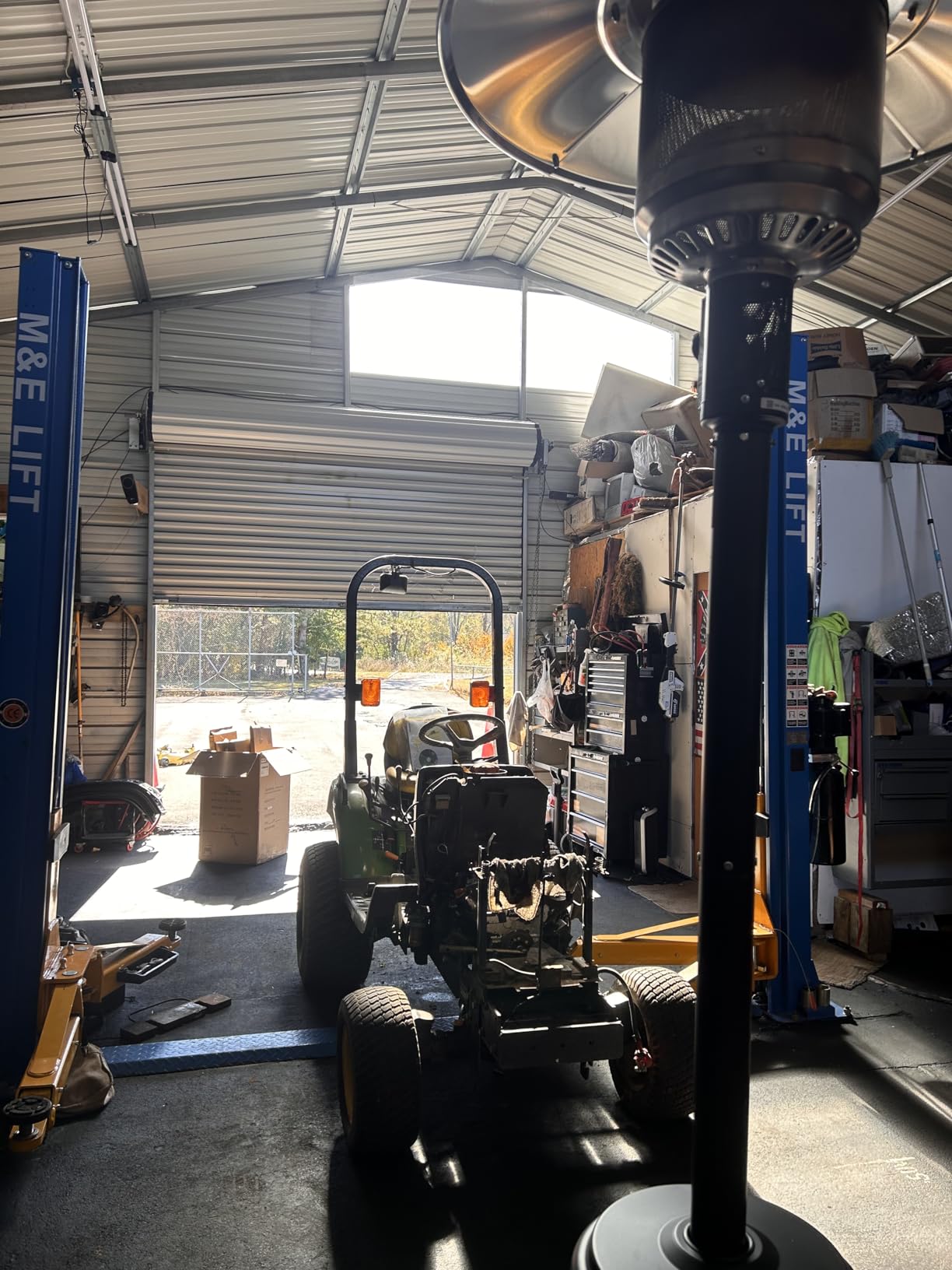 Ignovate 50,000 BTU Outdoor Propane Patio Heater with Wheels - Durable Powder-Coated Steel Gas Heater with Easy Ignition & Safety Shut-Off for Patio, Backyard, Garden, Restaurant customer photo 1