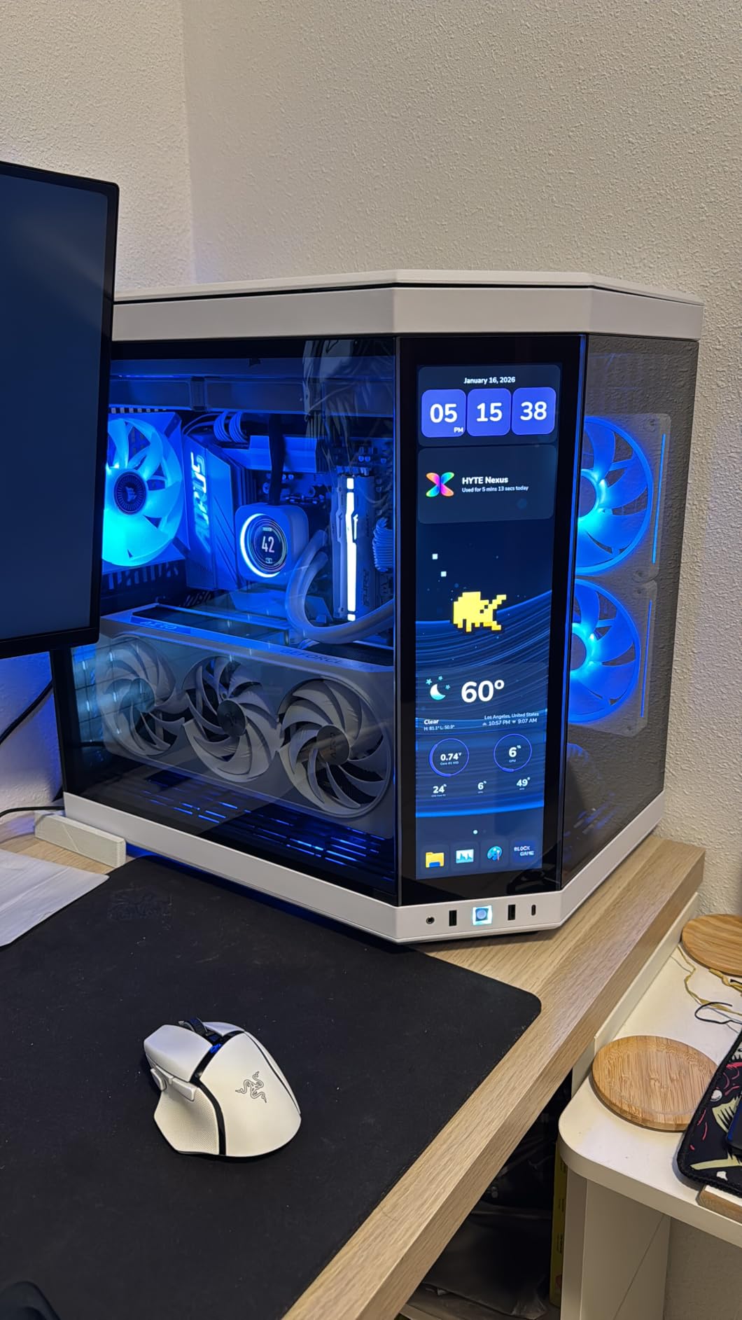 HYTE Y70 Touch Infinite Display Upgrade Screen Kit for PC Case - 14.9