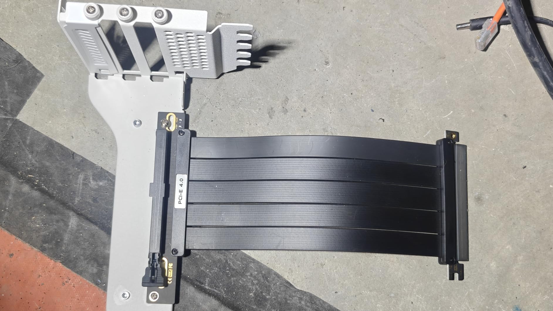 Vertical GPU Mount with PCIE 4.0 Riser Cable 200mm, Graphics Card Holder Bracket Kit for ATX Case, High Speed Gen4 Extension customer photo 2