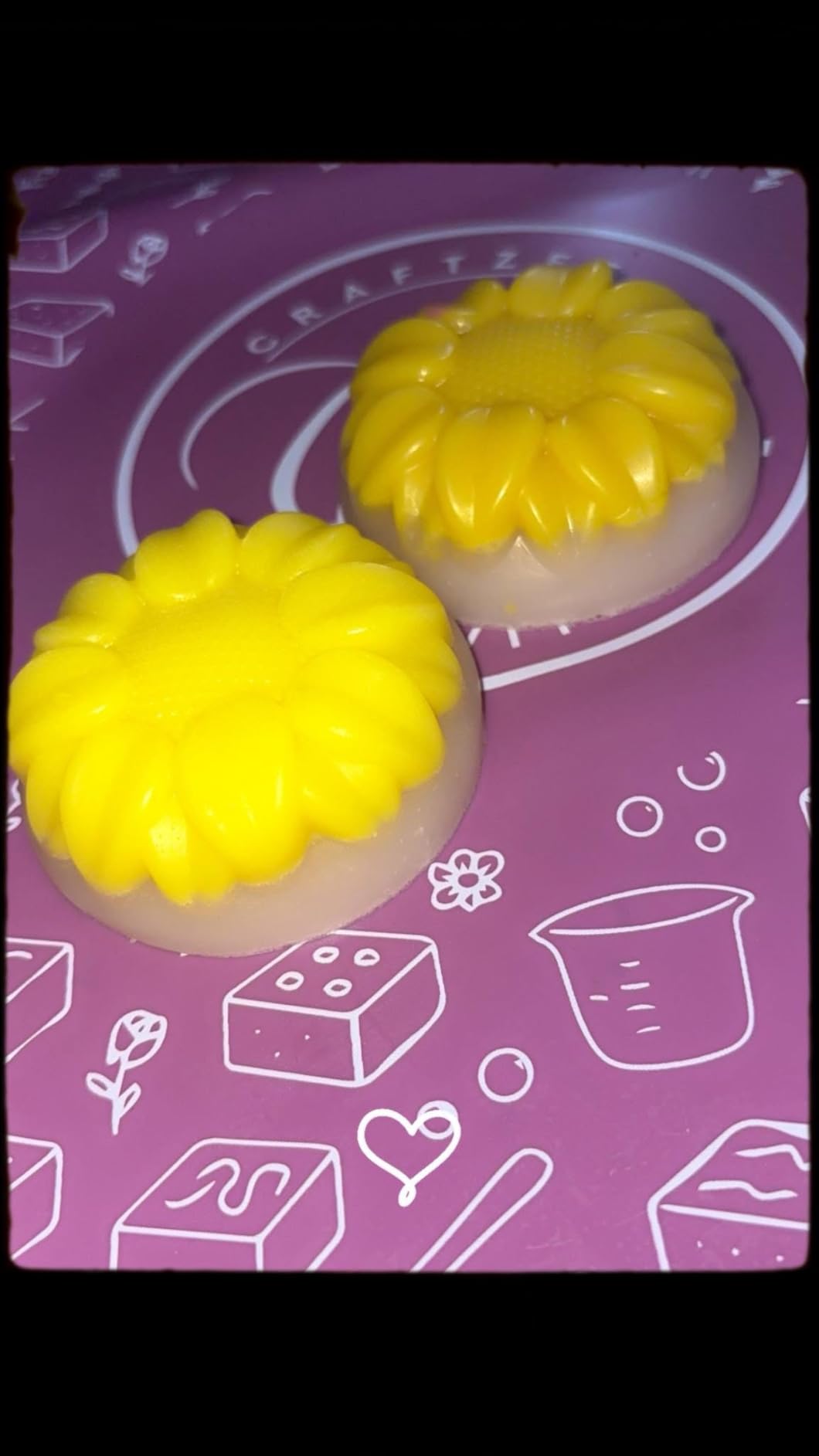 CraftZee SUPER DELUXE Soap Making Kit - All-in-One Soap Making Supplies with 6lbs Soap Base, 8 Dyes, 8 Essential Oils, Silicone Molds, Cutters, All Essential Tools & Instructions customer photo 2