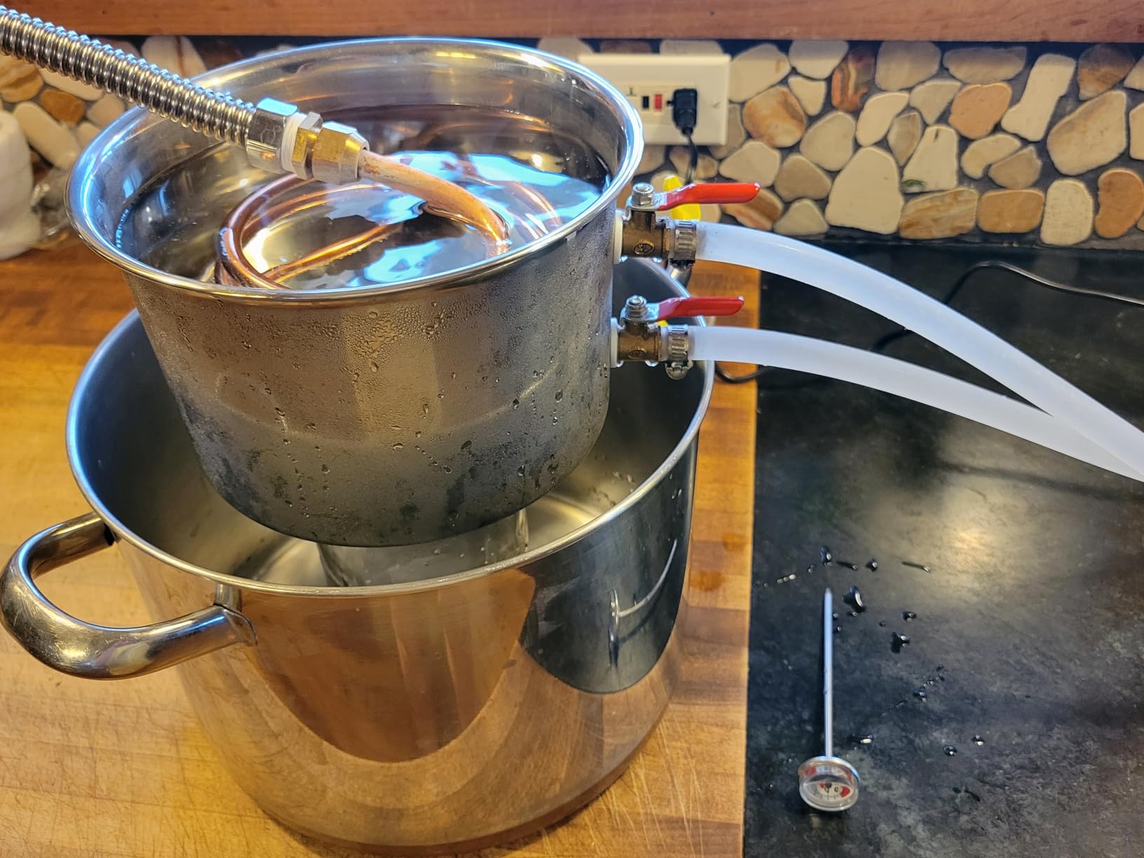 Suteck Alcohol Still, 8 Gal 30 L Stainless Steel Copper Still with Thumper Keg and Build-in Thermometer for Home Brewing, DIY Whisky Brandy, Happy New Year Gifts, Included Pump customer photo 1