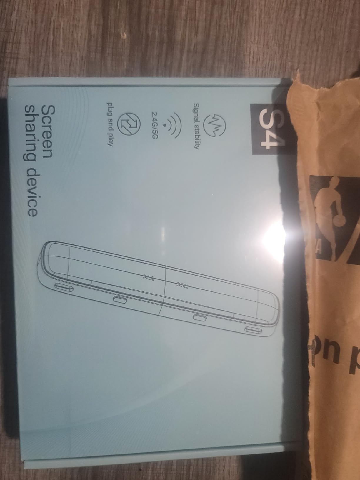 2026Upgrade Wireless HDMI Transmitter and Receiver 328FT/100M, Low-Latency Dual-Band 5.8+2.4G LDS Antenna, 4K Decode 10Bit 1.08 Billion Hues Display Video and Audio to Monitor from PC/Projector/TV Box customer photo 1