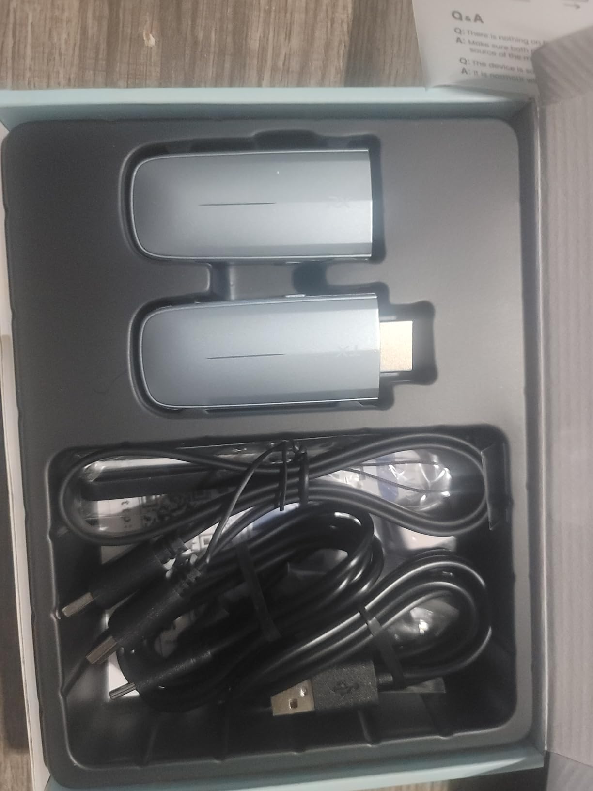 2026Upgrade Wireless HDMI Transmitter and Receiver 328FT/100M, Low-Latency Dual-Band 5.8+2.4G LDS Antenna, 4K Decode 10Bit 1.08 Billion Hues Display Video and Audio to Monitor from PC/Projector/TV Box customer photo 2