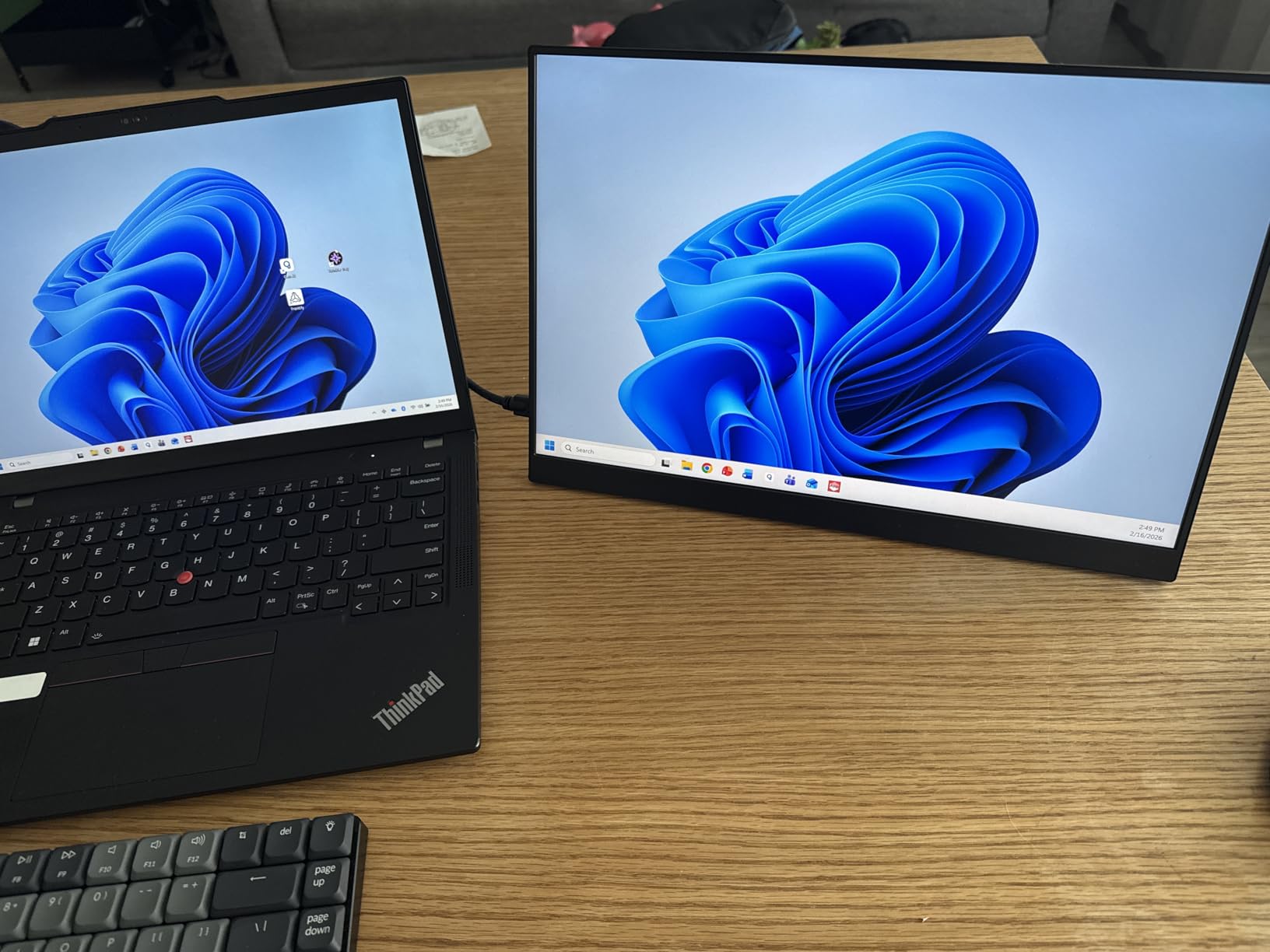 UPERFECT Portable Gaming Monitor 144Hz 2.5K, 16