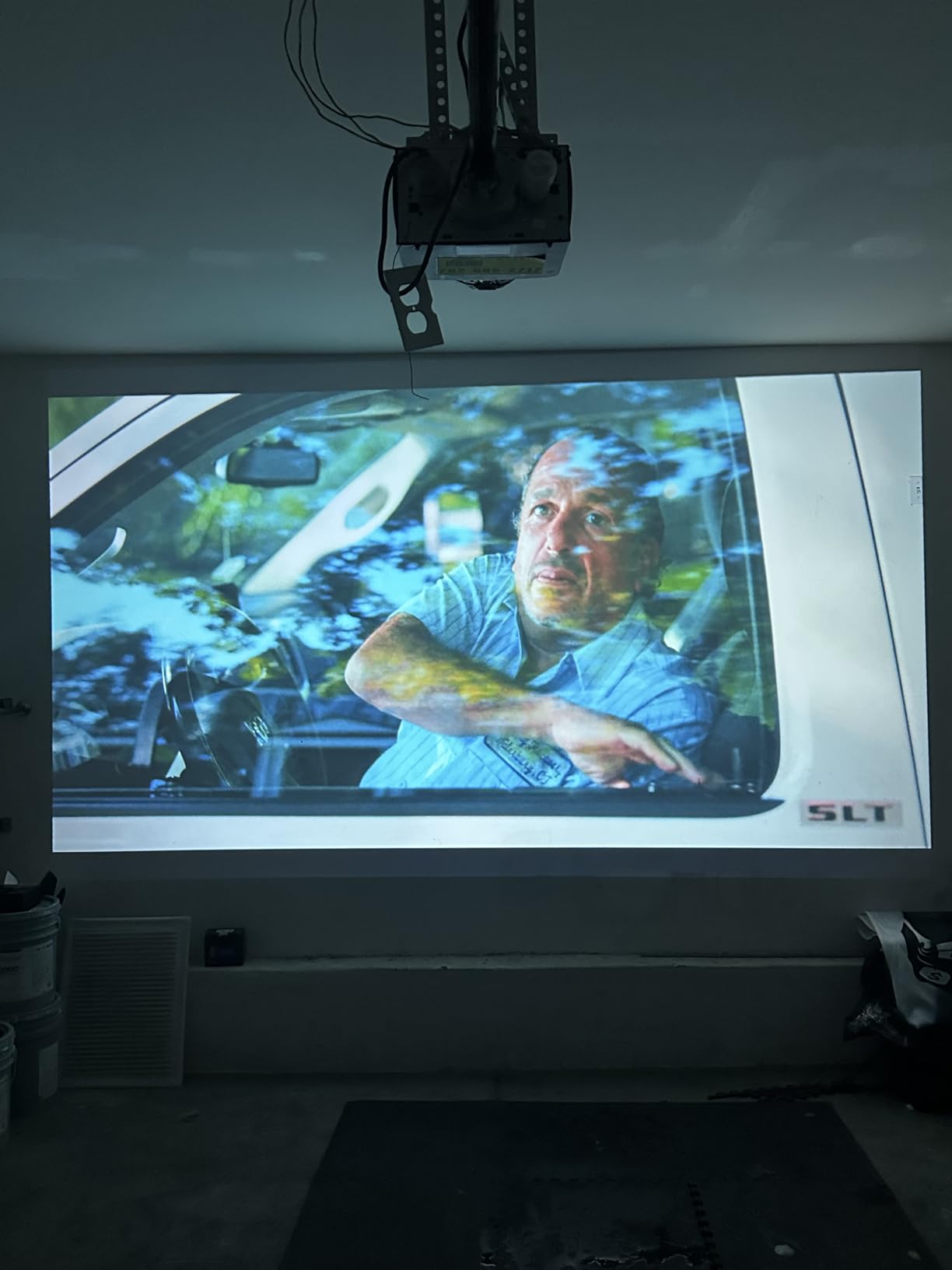 Goiaey 3200ANSI Outdoor Projector with 360°Stand, Smart 4K-Projector with WiFi and Bluetooth, 3000+ Licensed Apps/Live TV/HDR10+/50W DoIby Audio, Auto Focus, Auto Keystone customer photo 1