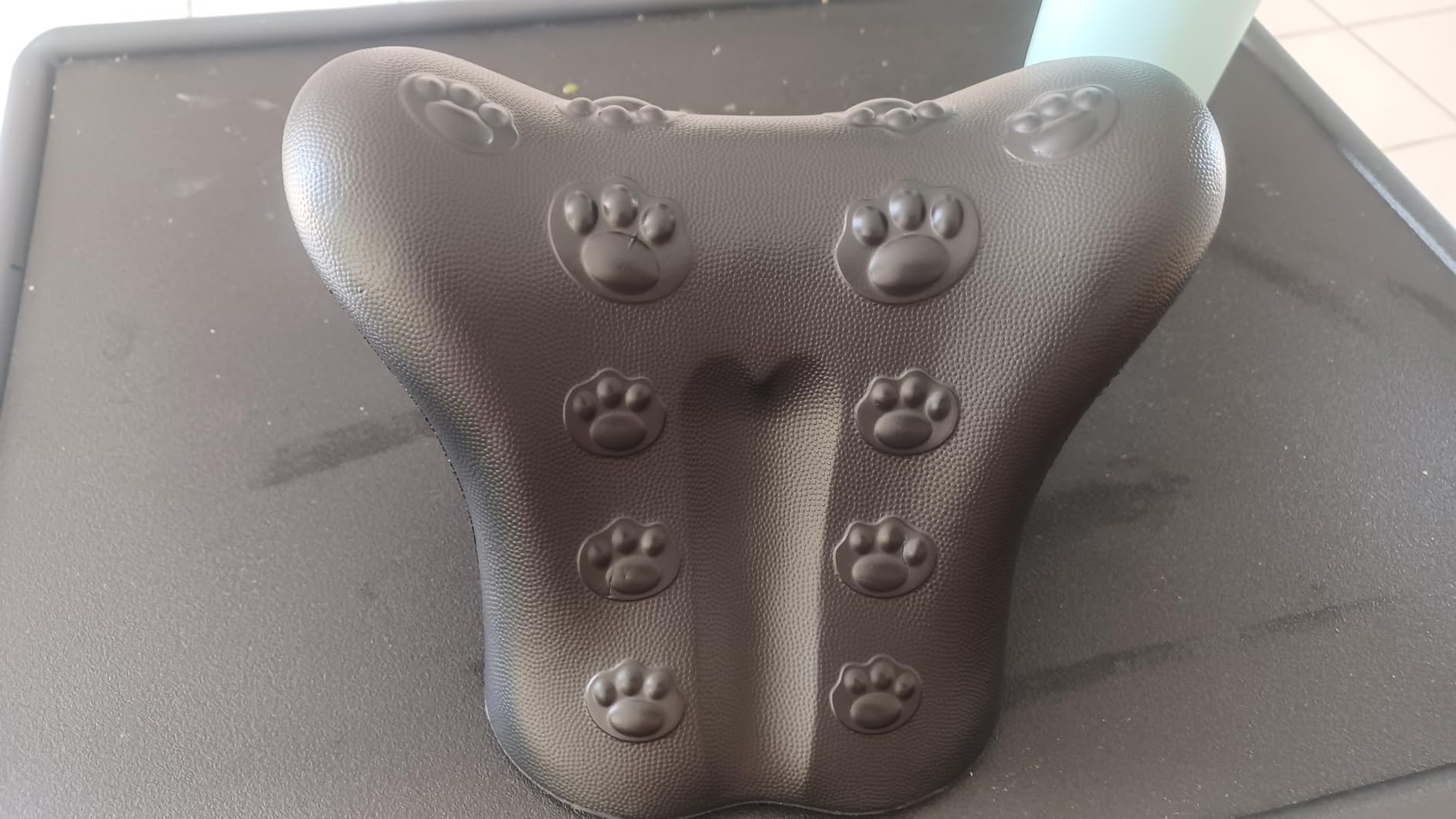 Neck Stretcher Cervical Traction Device,3 Adjustable Modes Neck Traction Device Portable Heated Wireless Neck and Shoulder Relaxer Corrector Pillow for TMJ Pain Relief and Cervical Spine Alignment customer photo 2